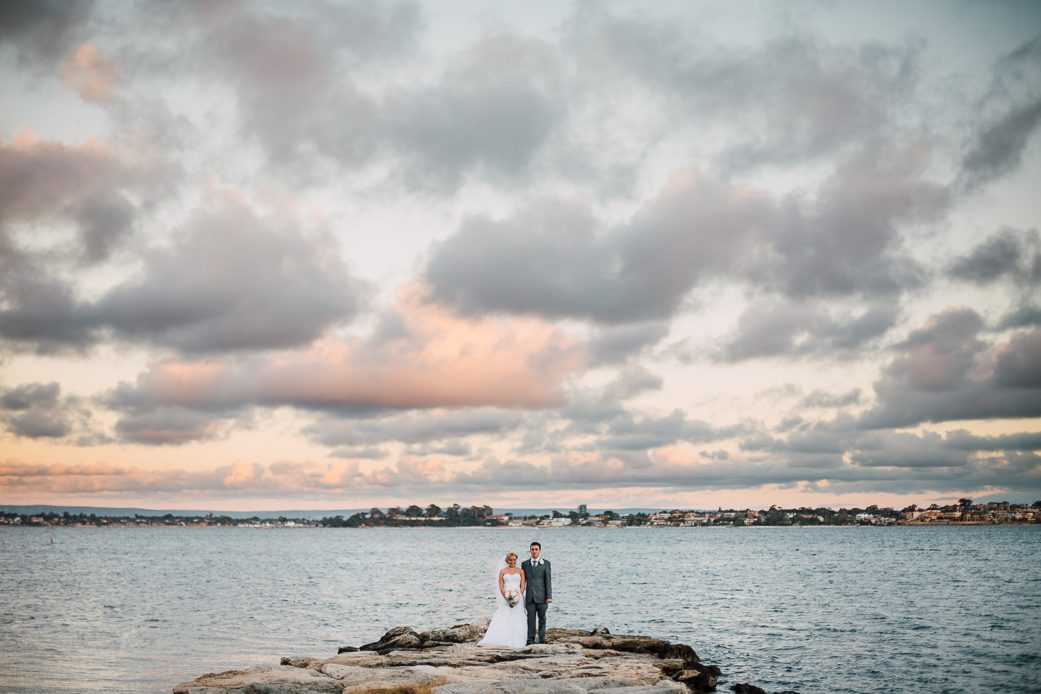 Samantha_Tim_Elegant-Seaside-Wedding_054