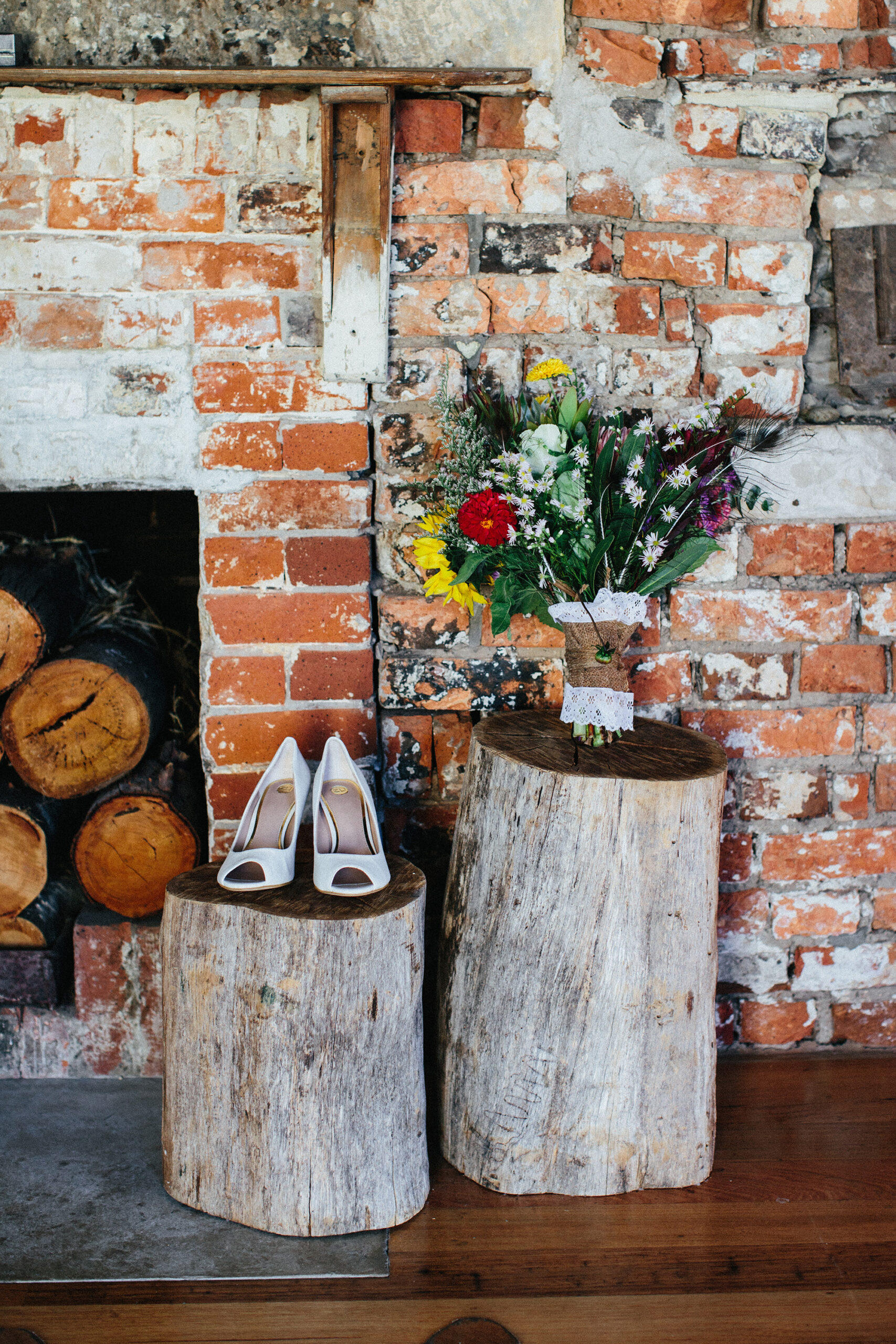 Sandra Esteban Elegant Farm Wedding Camilla Kirk Photography SBS 002 scaled