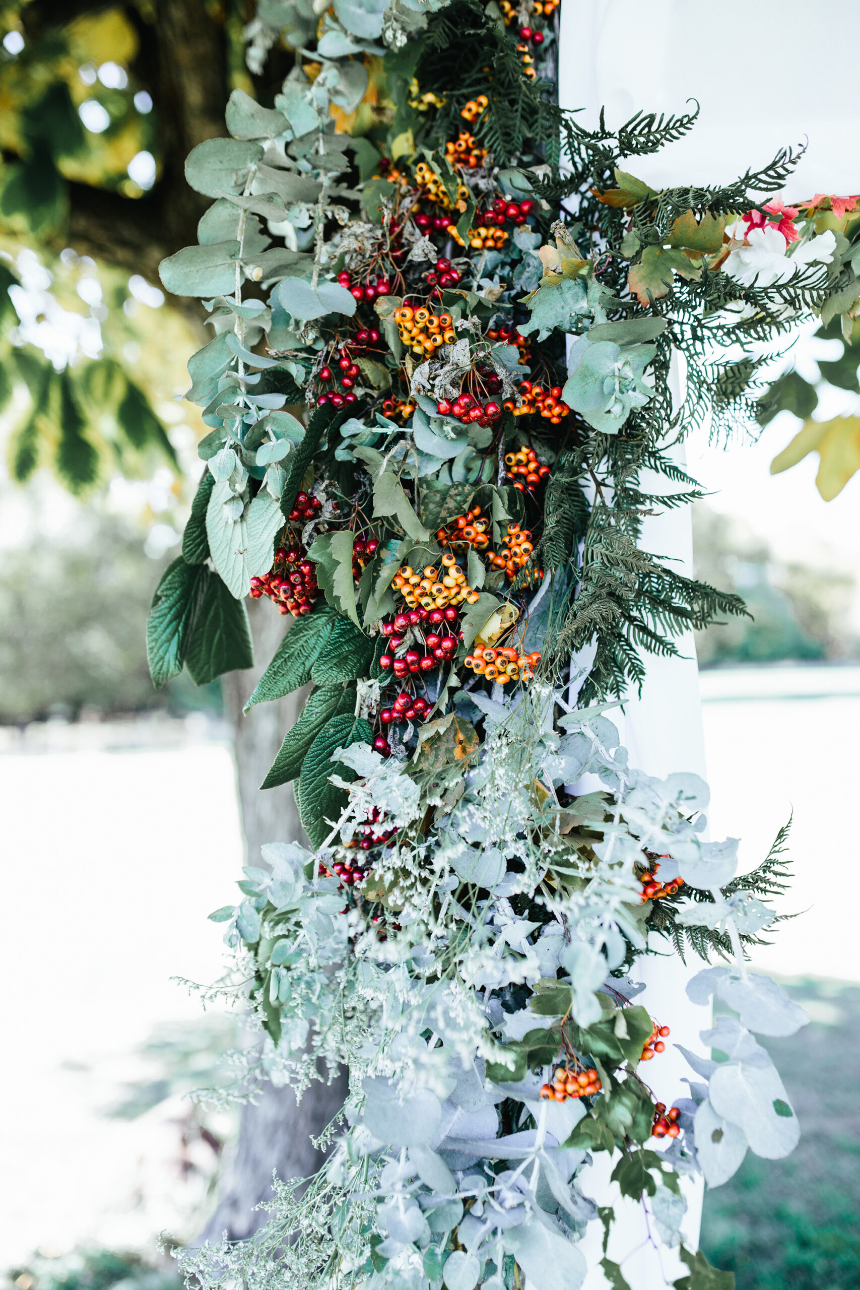 Sandra Esteban Elegant Farm Wedding Camilla Kirk Photography SBS 012 scaled