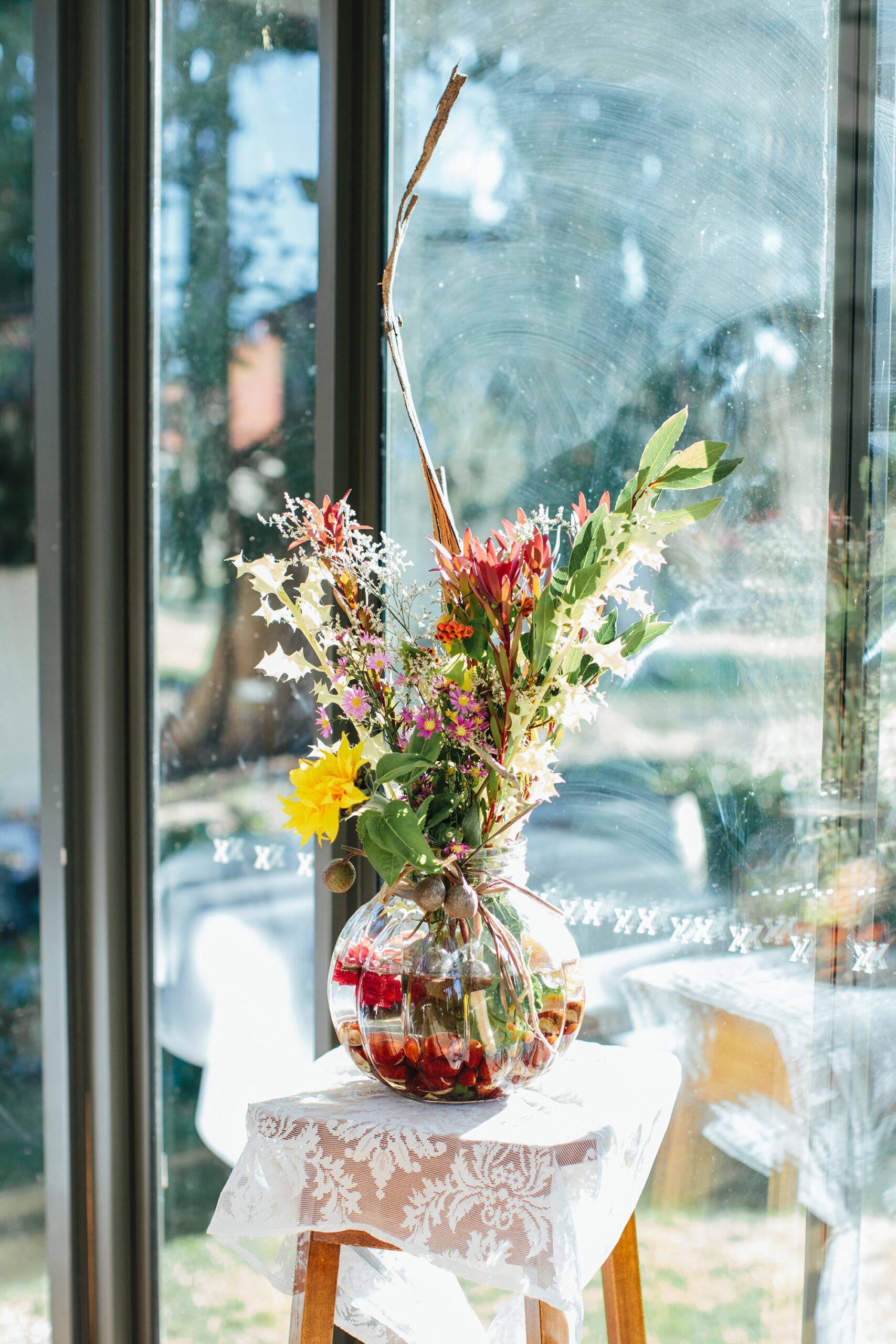 Sandra Esteban Elegant Farm Wedding Camilla Kirk Photography SBS 022 scaled