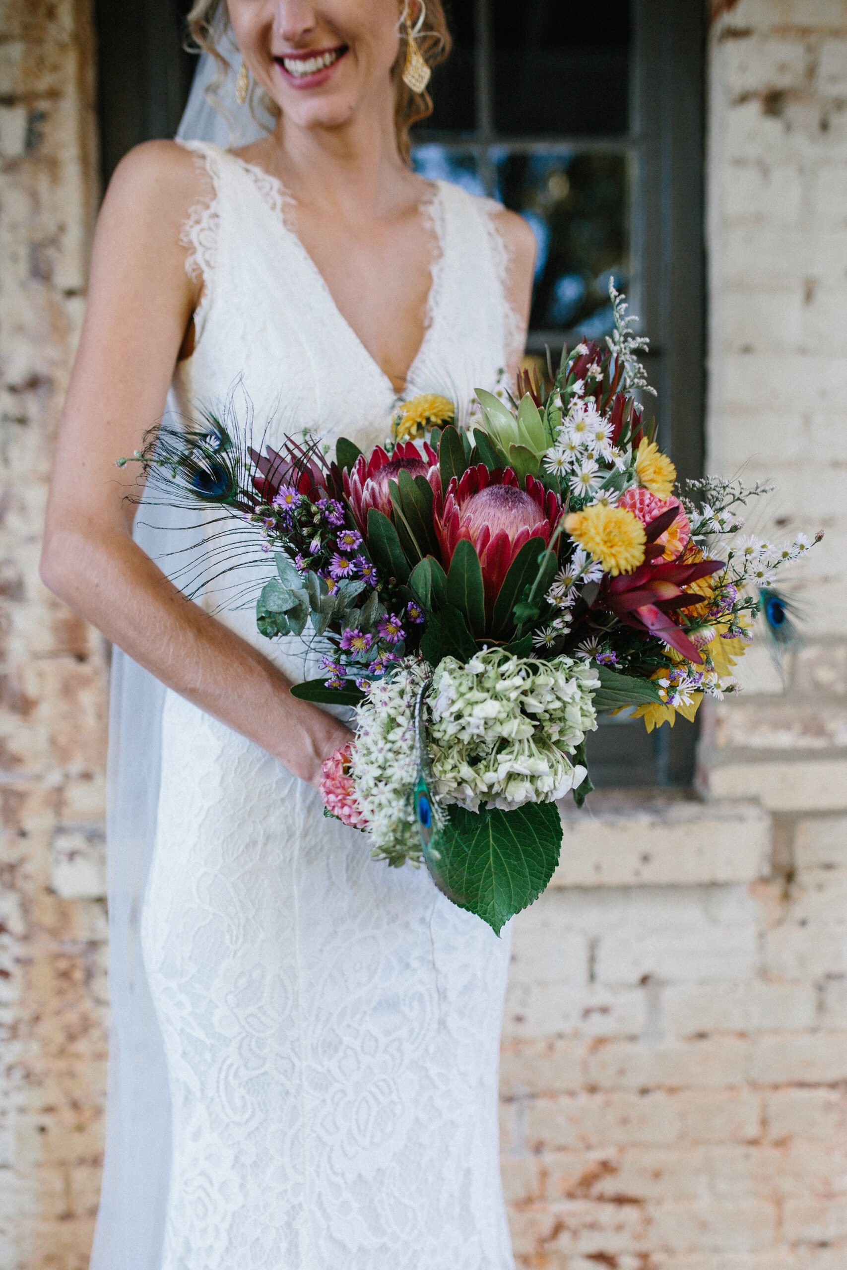 Sandra Esteban Elegant Farm Wedding Camilla Kirk Photography SBS 026 scaled