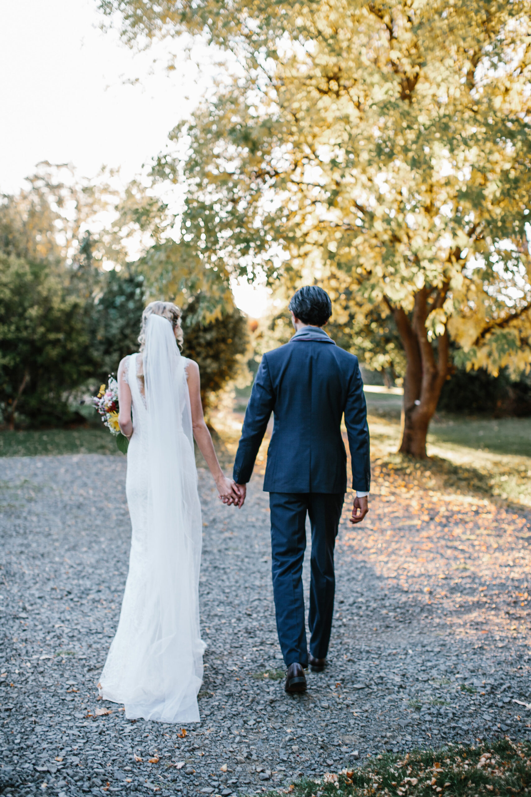 Sandra Esteban Elegant Farm Wedding Camilla Kirk Photography SBS 040 scaled