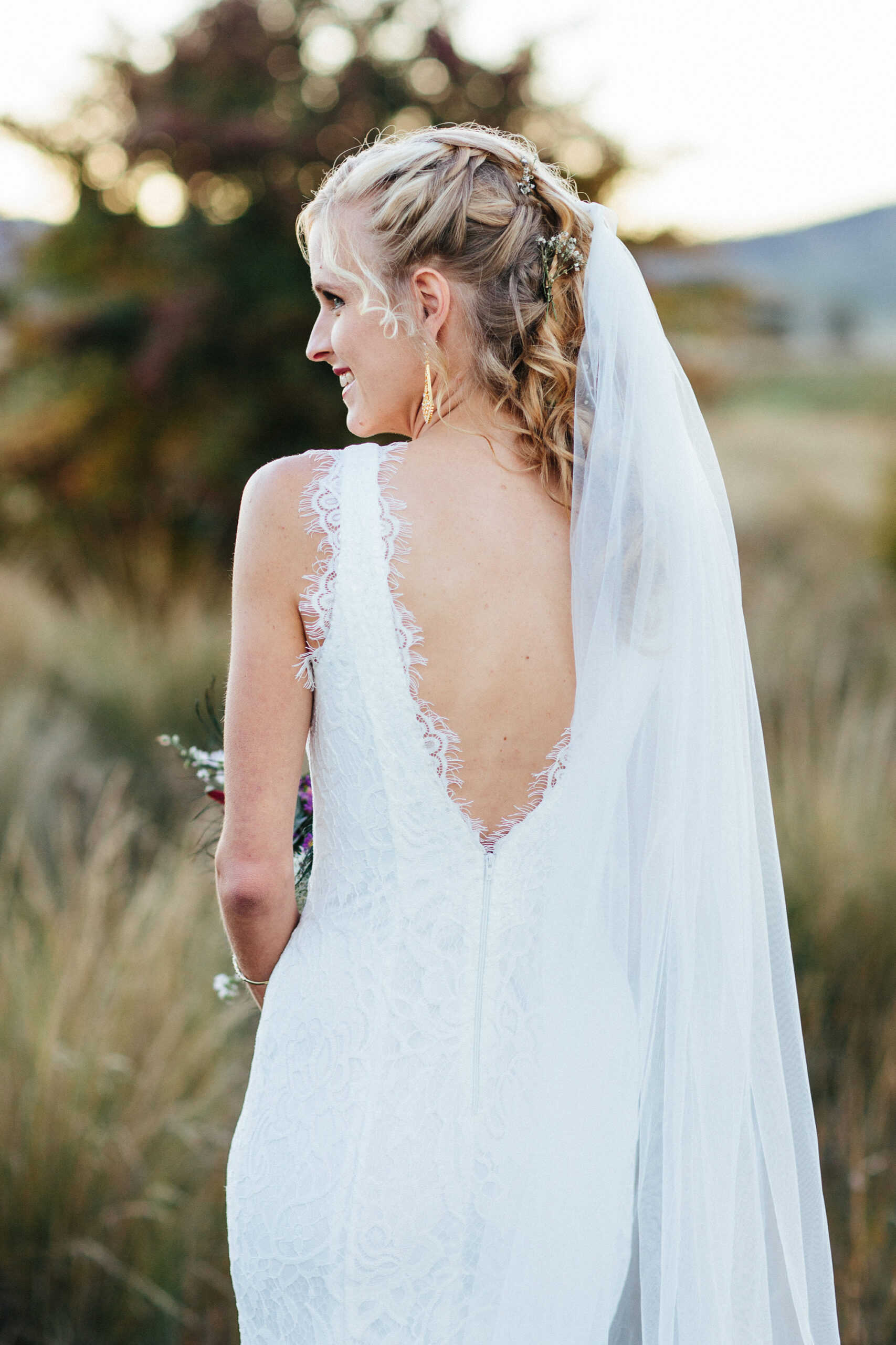 Sandra Esteban Elegant Farm Wedding Camilla Kirk Photography SBS 048 scaled