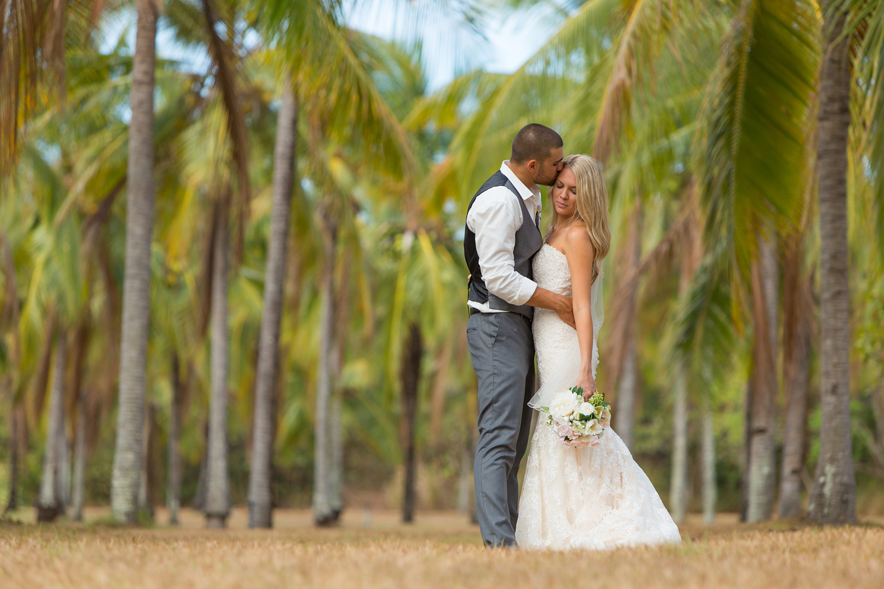 Sarah_Daniel_Beach-Wedding_042