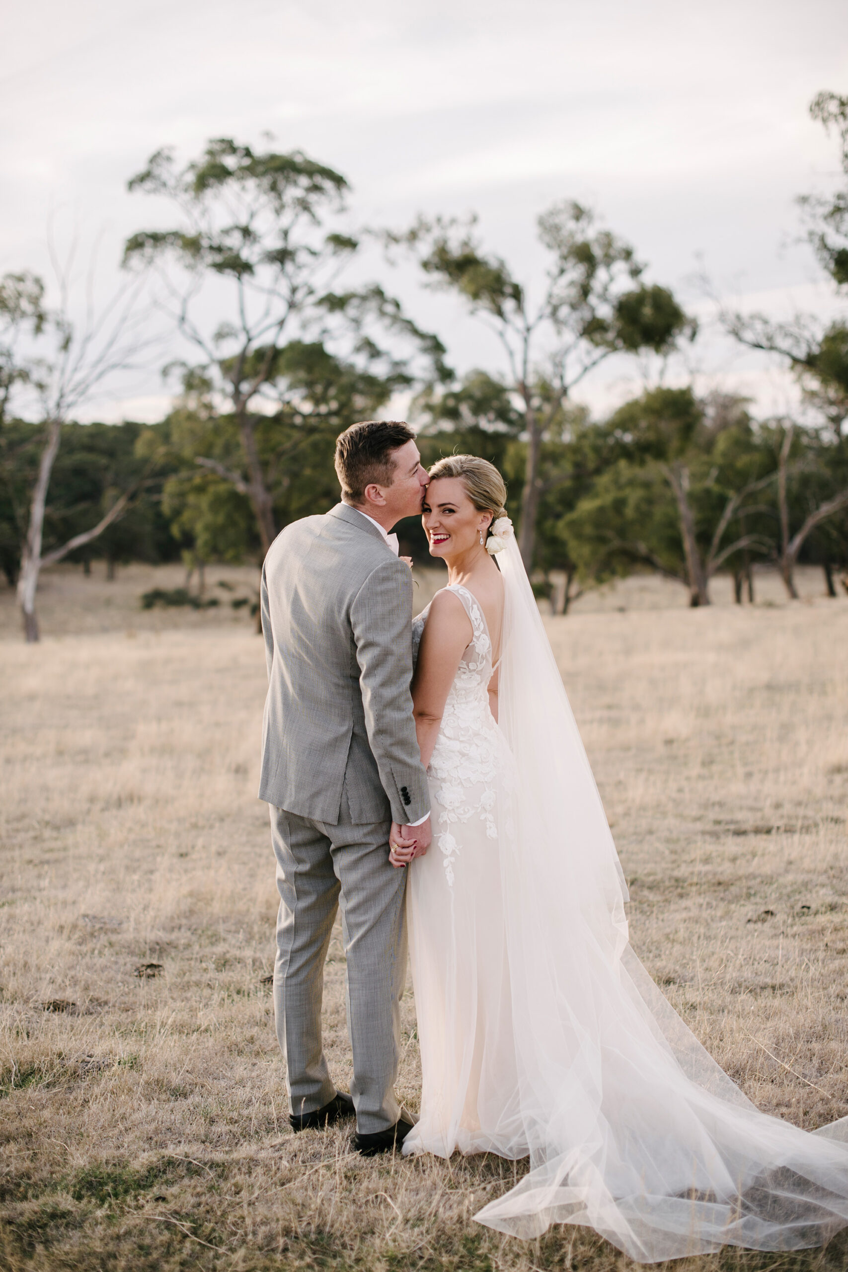 Country charmer: Sarah and Drew's intimate teepee wedding | Easy Weddings
