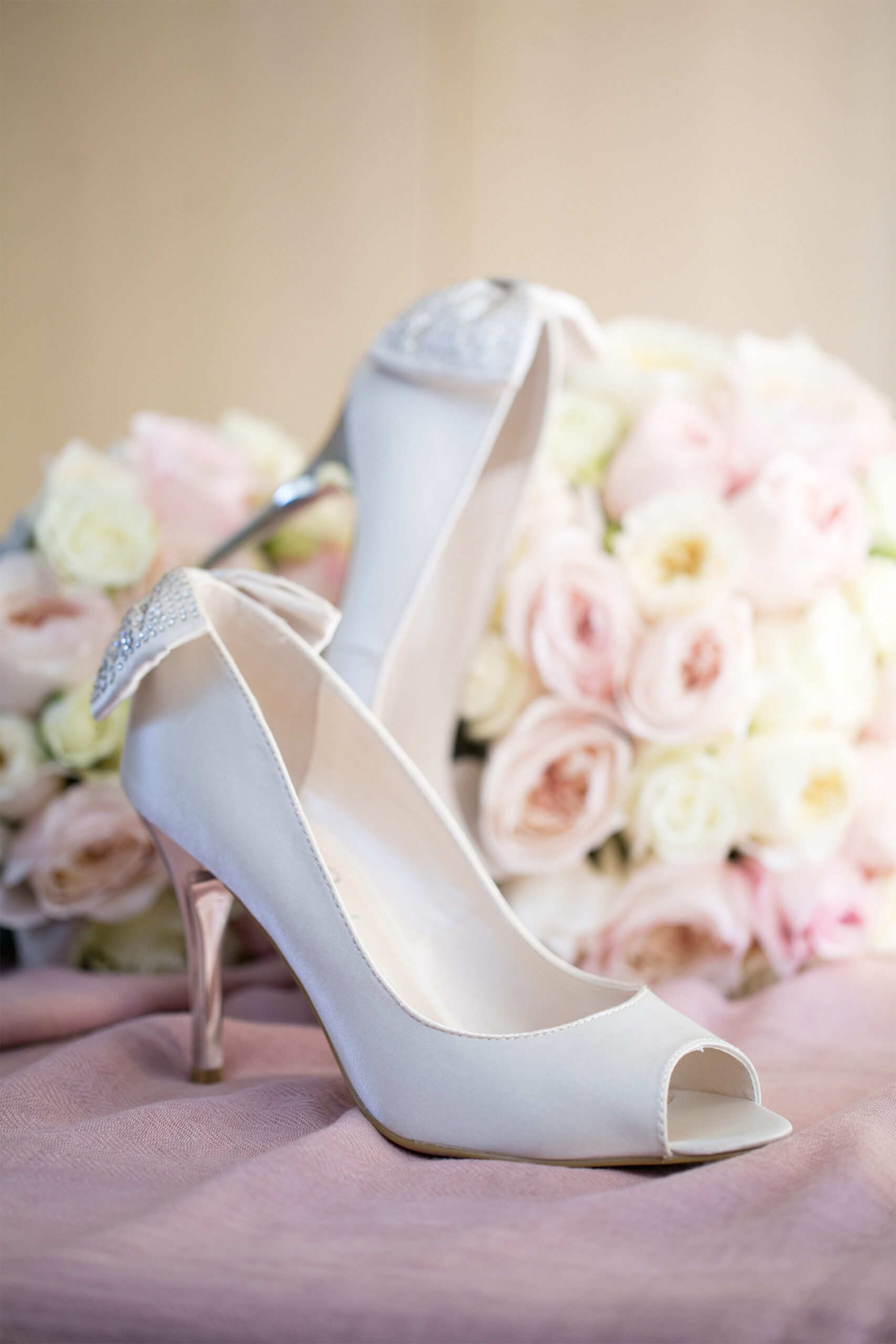 Shelley_Richard_Romantic-Wedding_SBS_005