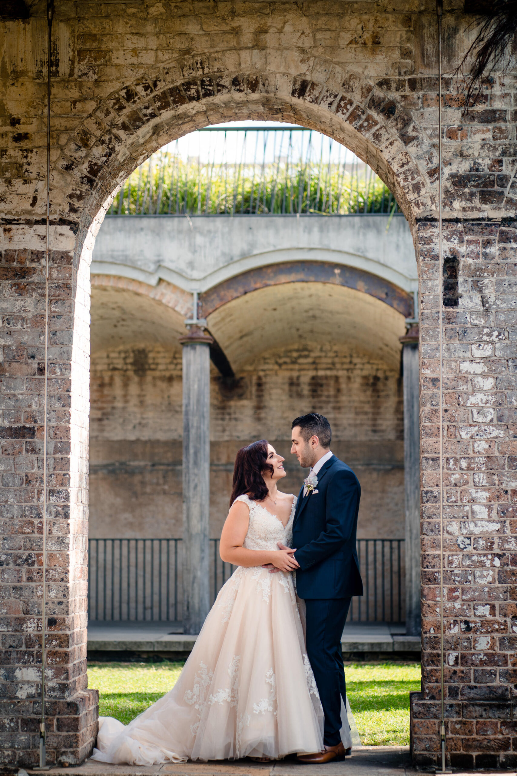 Stephanie Chris Simple Garden Wedding Sam Wyper Photography 017 scaled