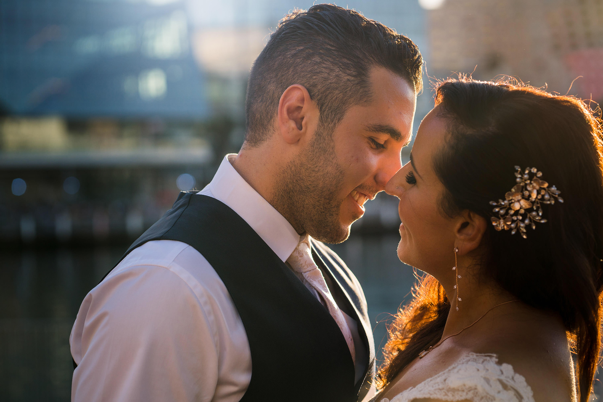 Stephanie Chris Simple Garden Wedding Sam Wyper Photography 050