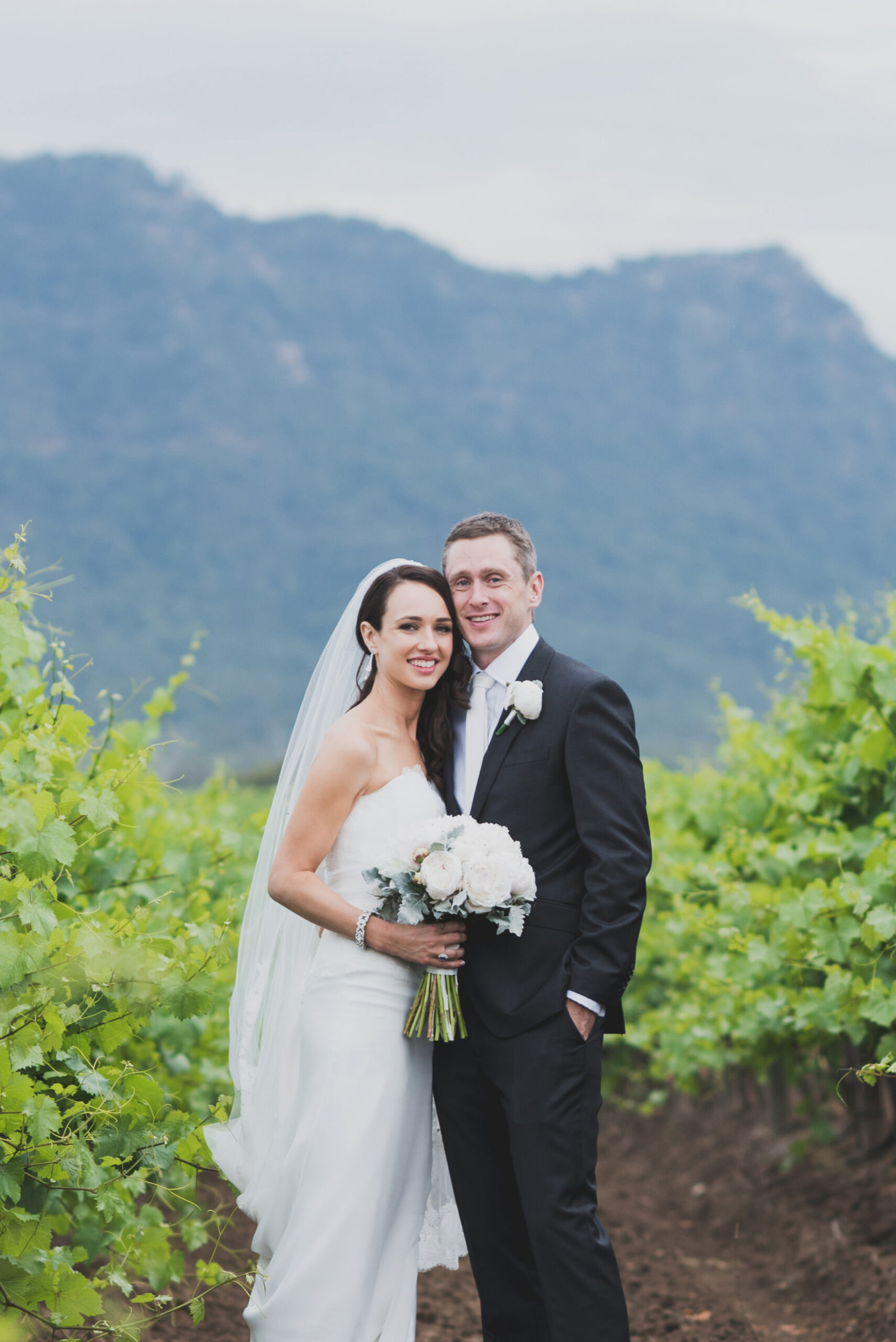 Stephanie_Matt_Rustic-Vineyard-Wedding_042