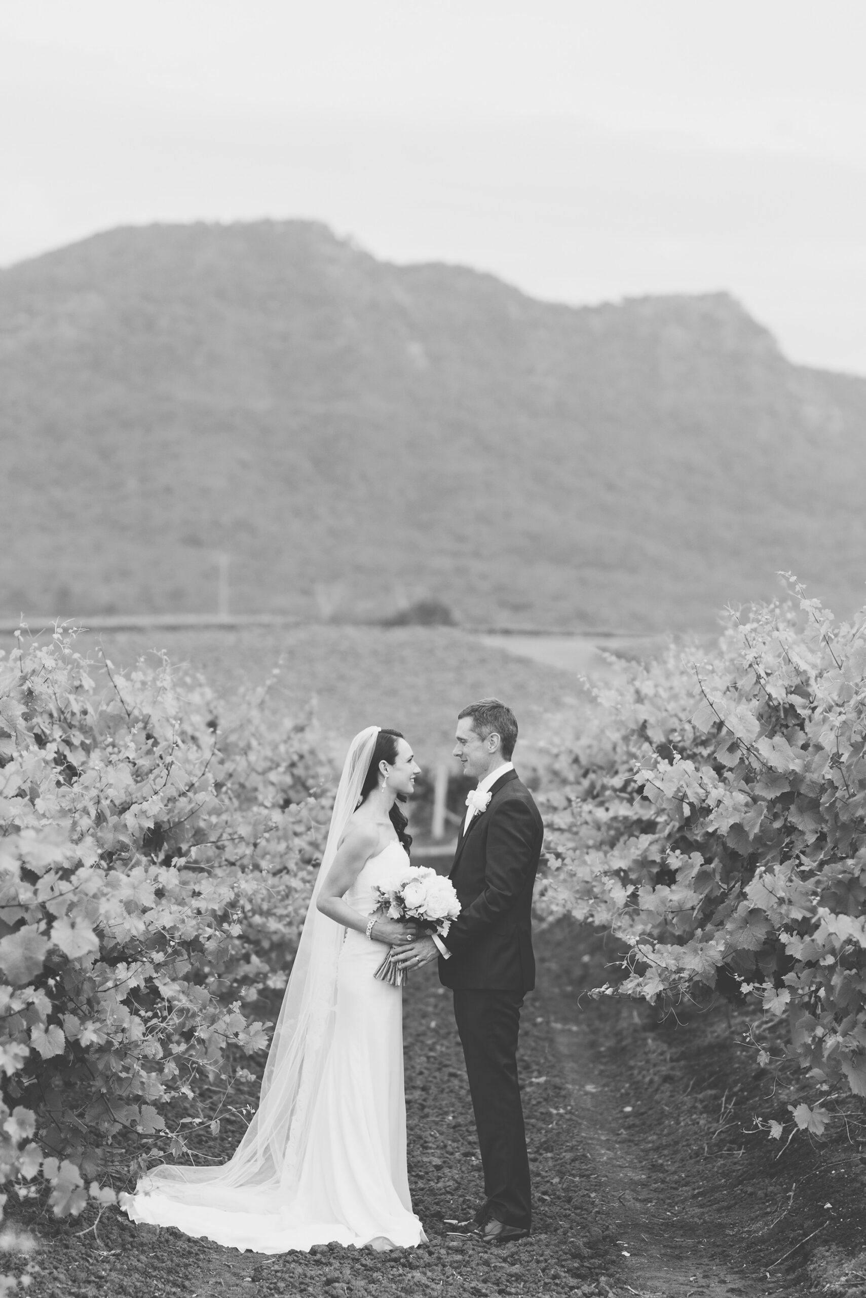Stephanie_Matt_Rustic-Vineyard-Wedding_044