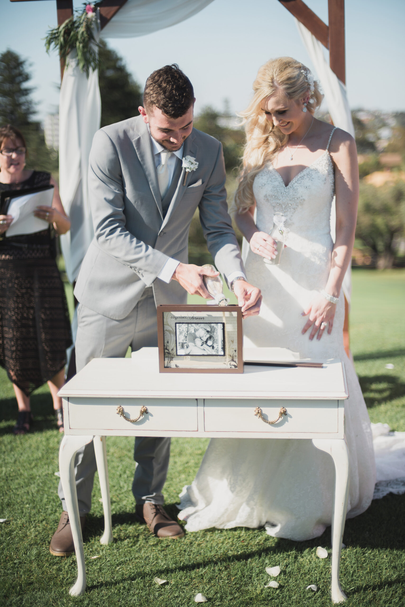 Tamlyn_Josh_Romantic-Vintage-Wedding_017