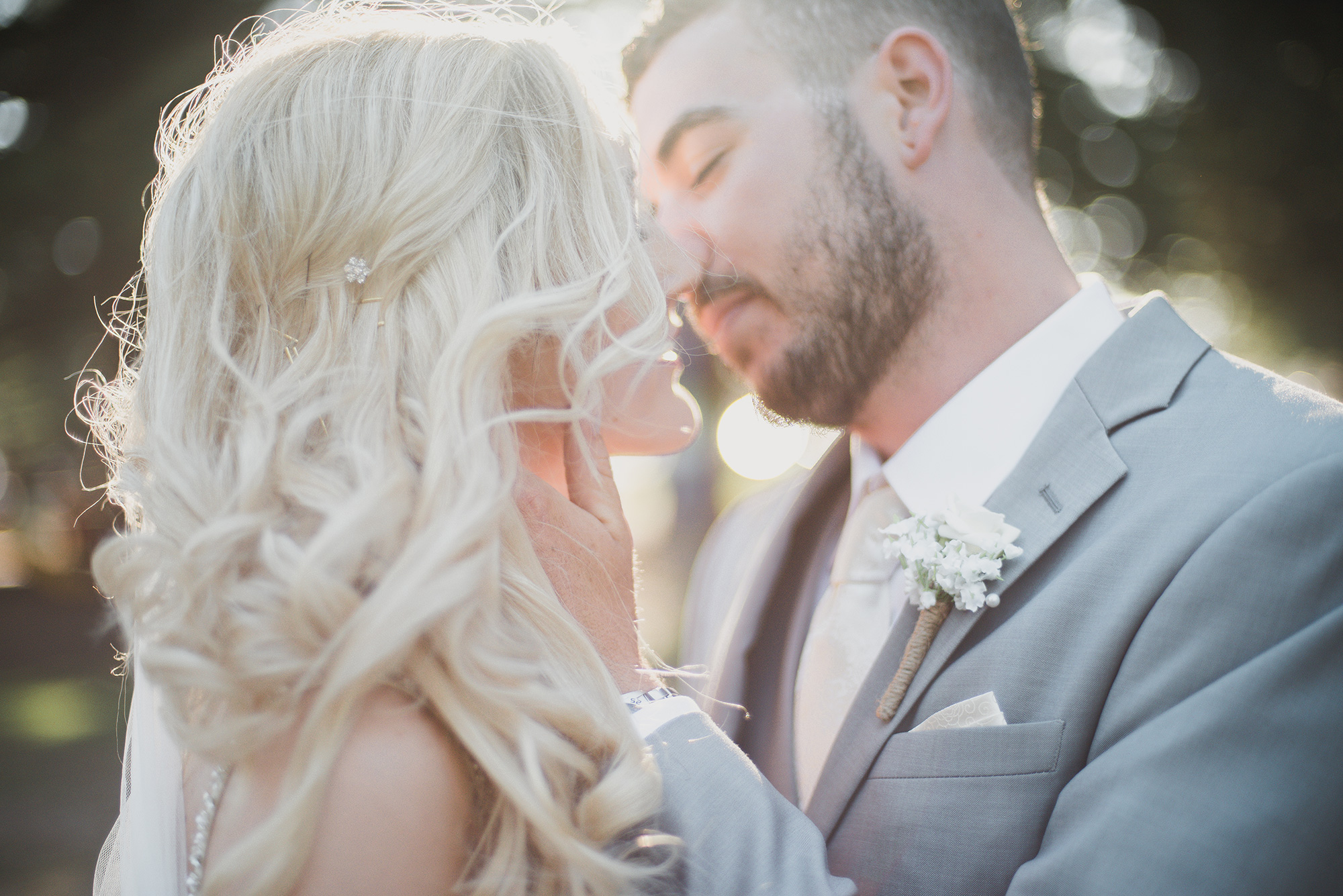 Tamlyn_Josh_Romantic-Vintage-Wedding_022