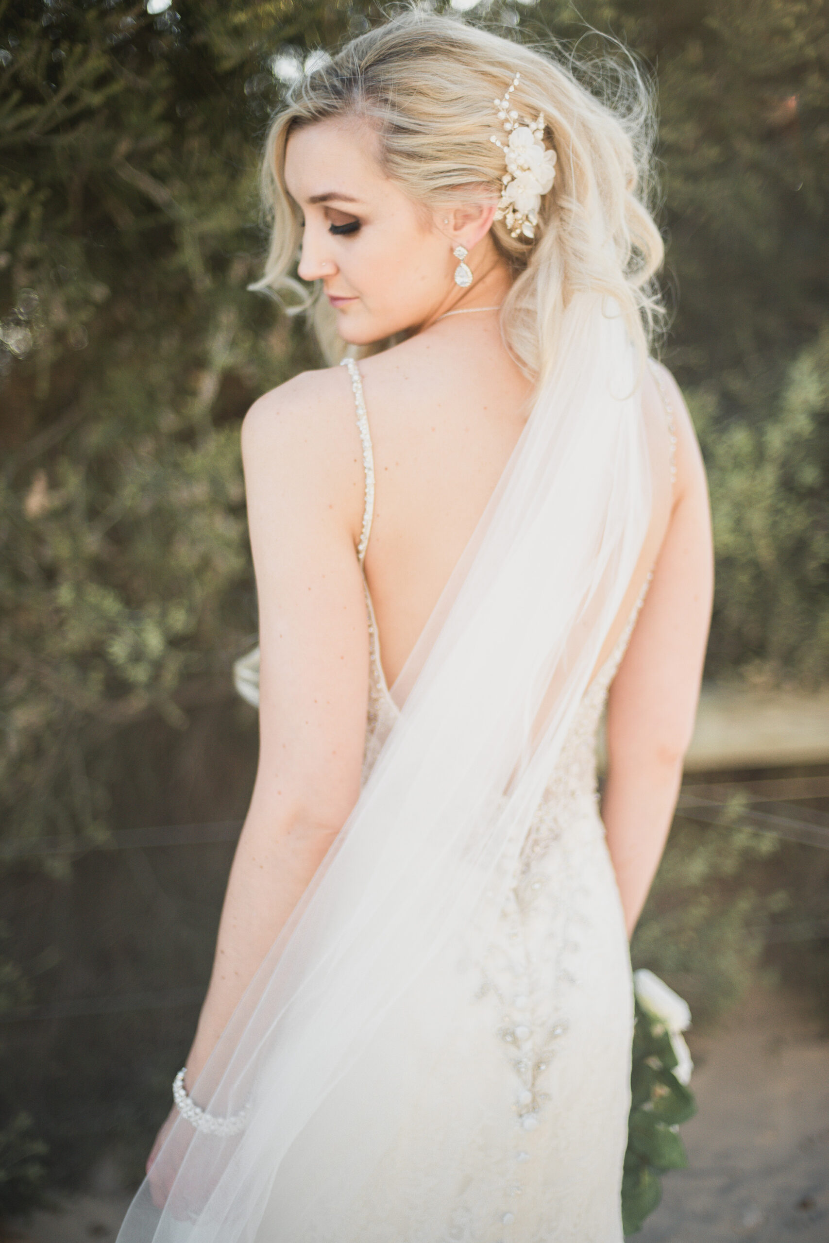 Tamlyn_Josh_Romantic-Vintage-Wedding_SBS_018