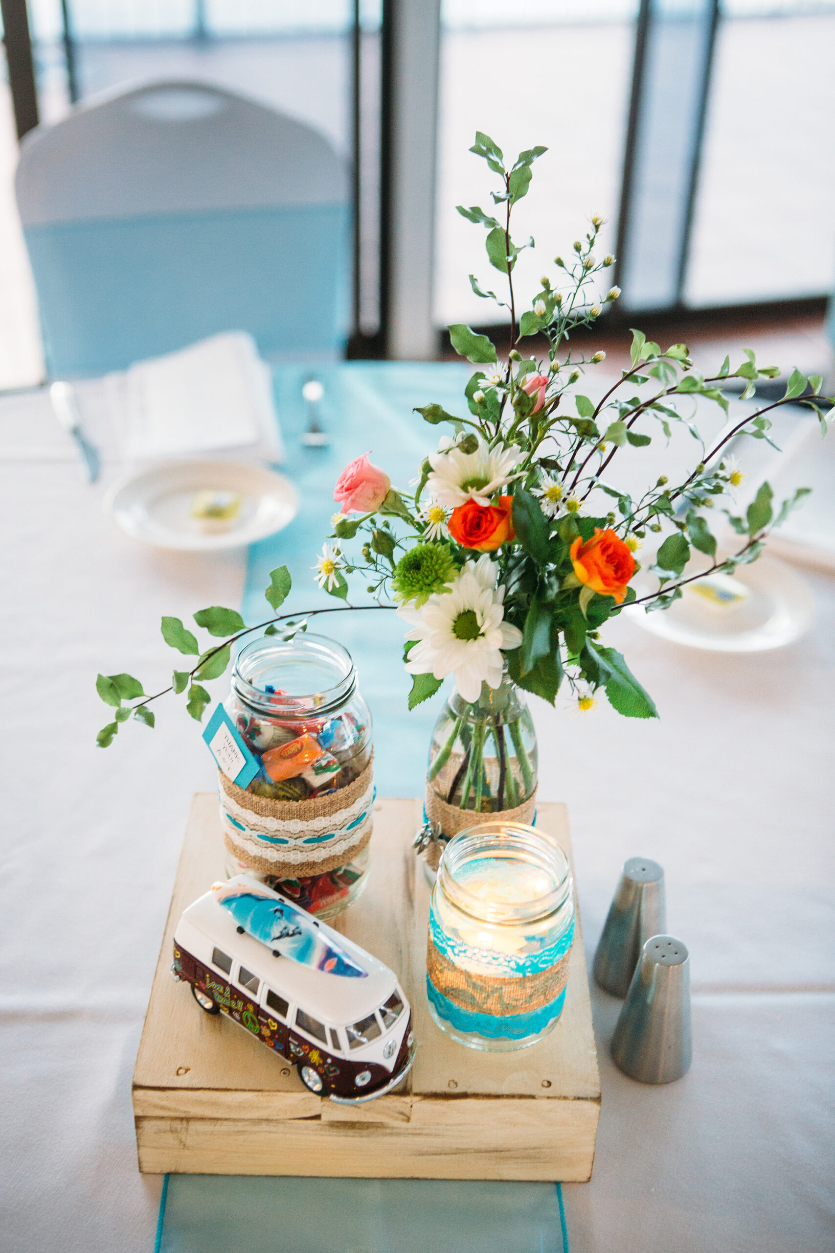 Taryn_Andrew_Vintage-Beach-Wedding_042