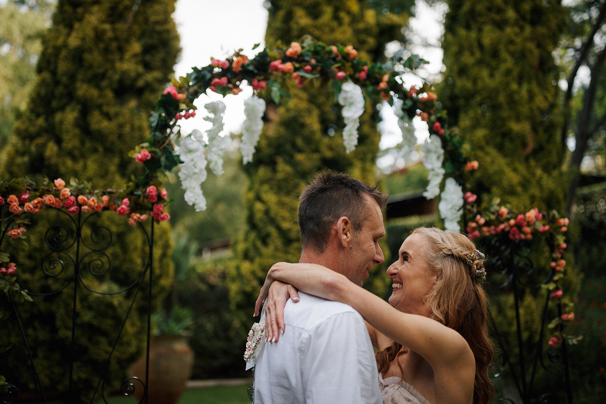 Tash Jay Bohemian Farm Wedding James Field Photography FAV 028