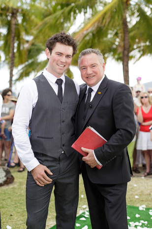 Tenae_Brett_Beach-Wedding_309_011