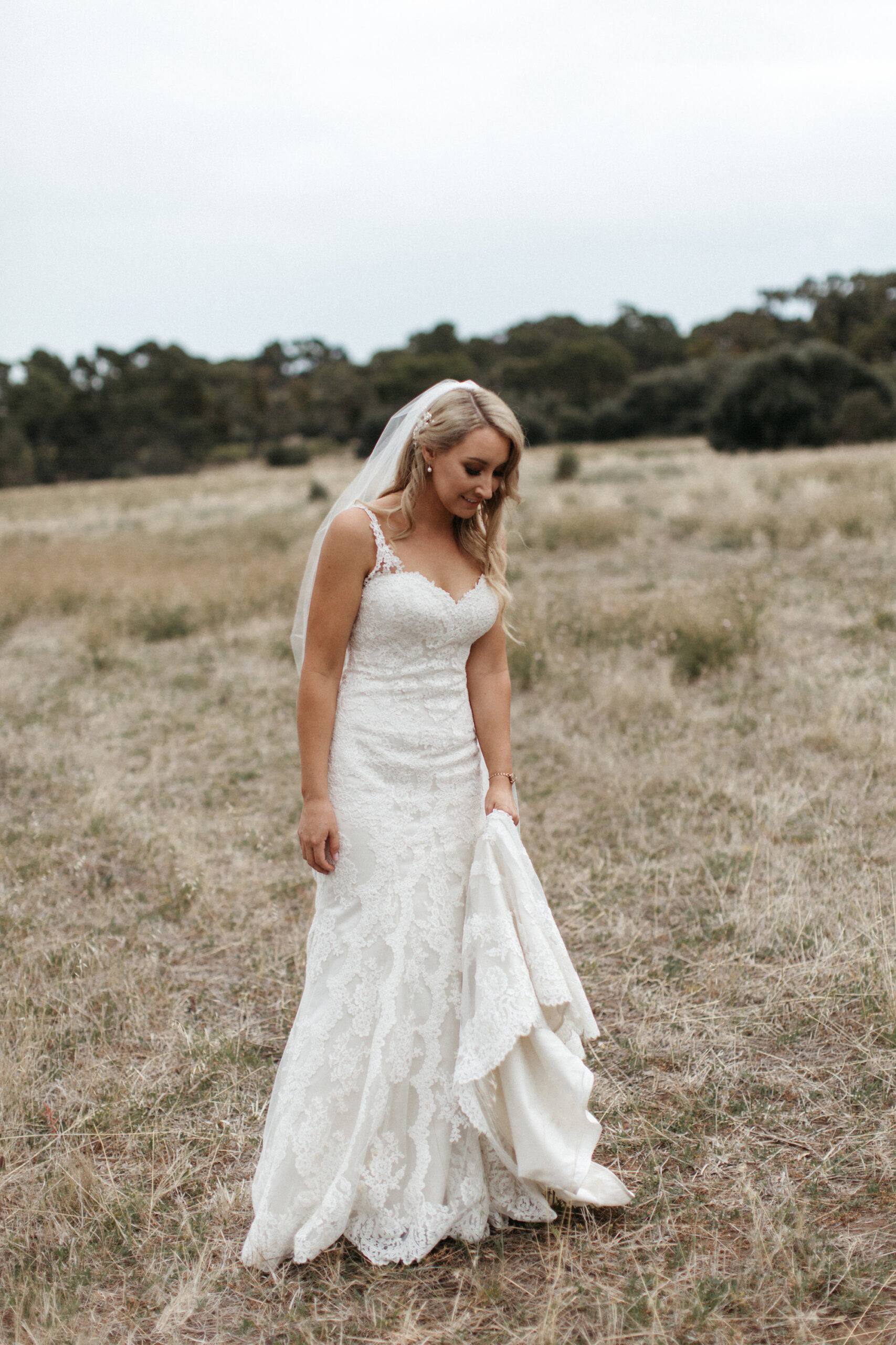 Toyah_Dylan_Modern-Rustic-Wedding_Dan-Evans-Photography_SBS_036