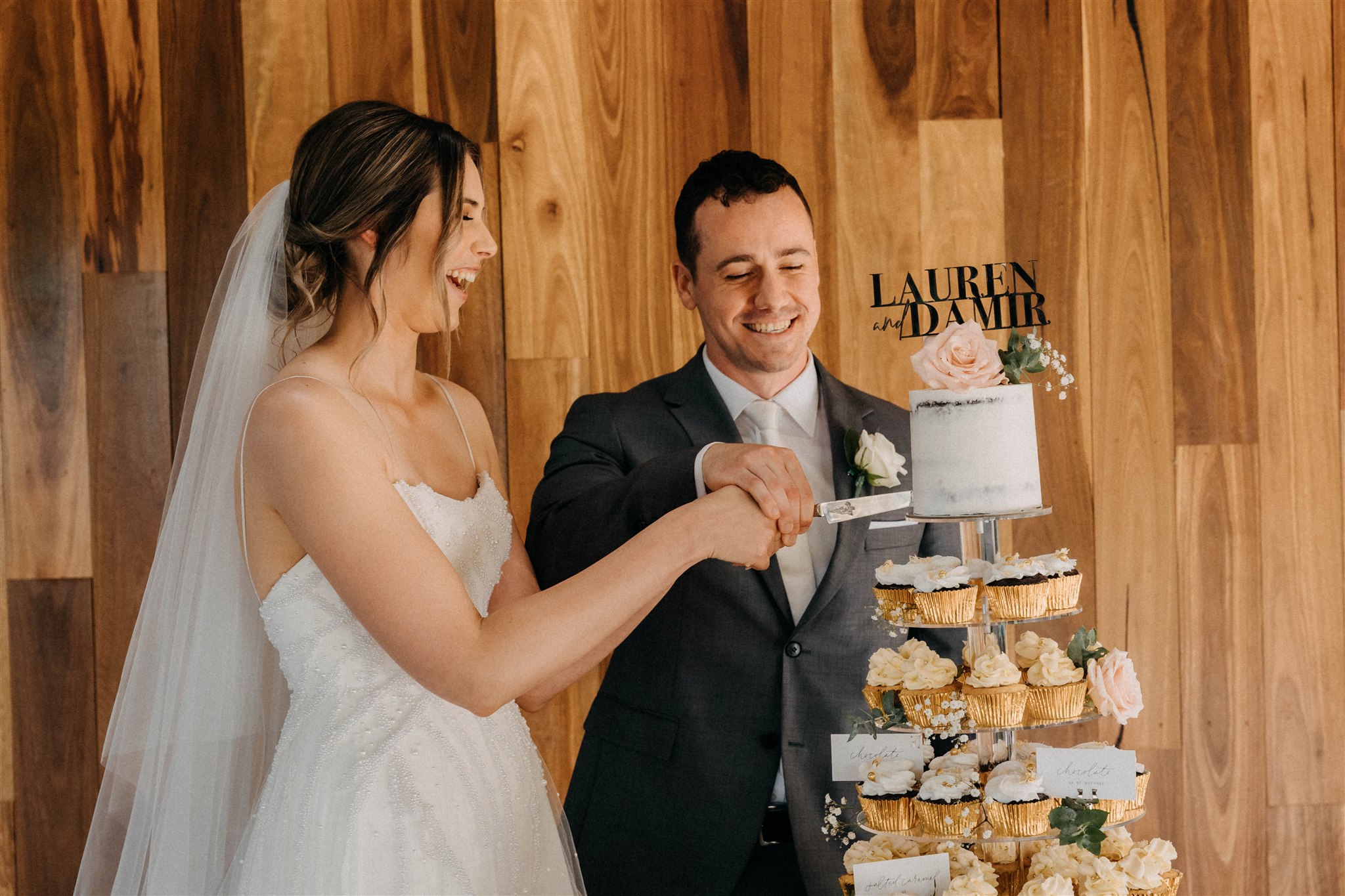 Modern romantic wedding at Yarra Ranges Estate, Victoria. Photo by Single Soul. Lauren and Damir.