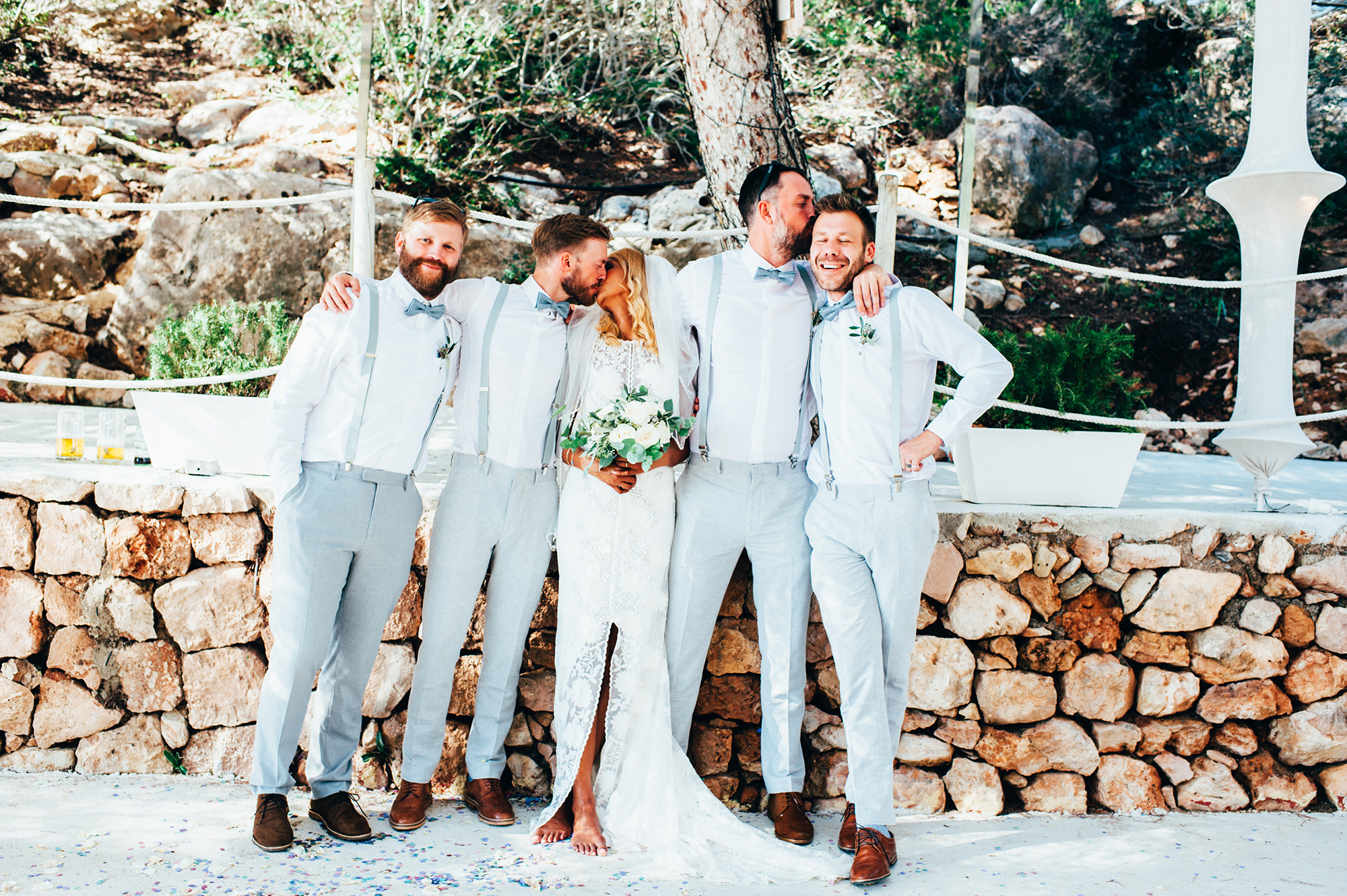 Agee_Mat_Simple-Bohemian-Beach-Wedding_Allison-Dewey-Photography_023