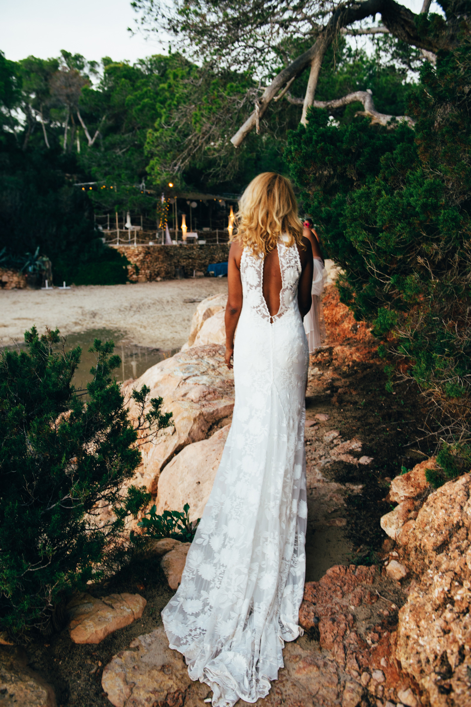 Ibiza, baby: Agee and Mat's simple bohemian beach wedding | Easy Weddings