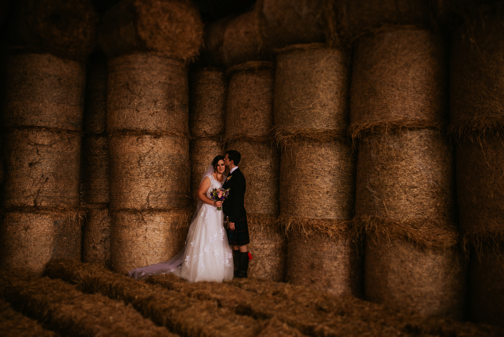Amy_Martin_Rustic-Farm-Wedding_032