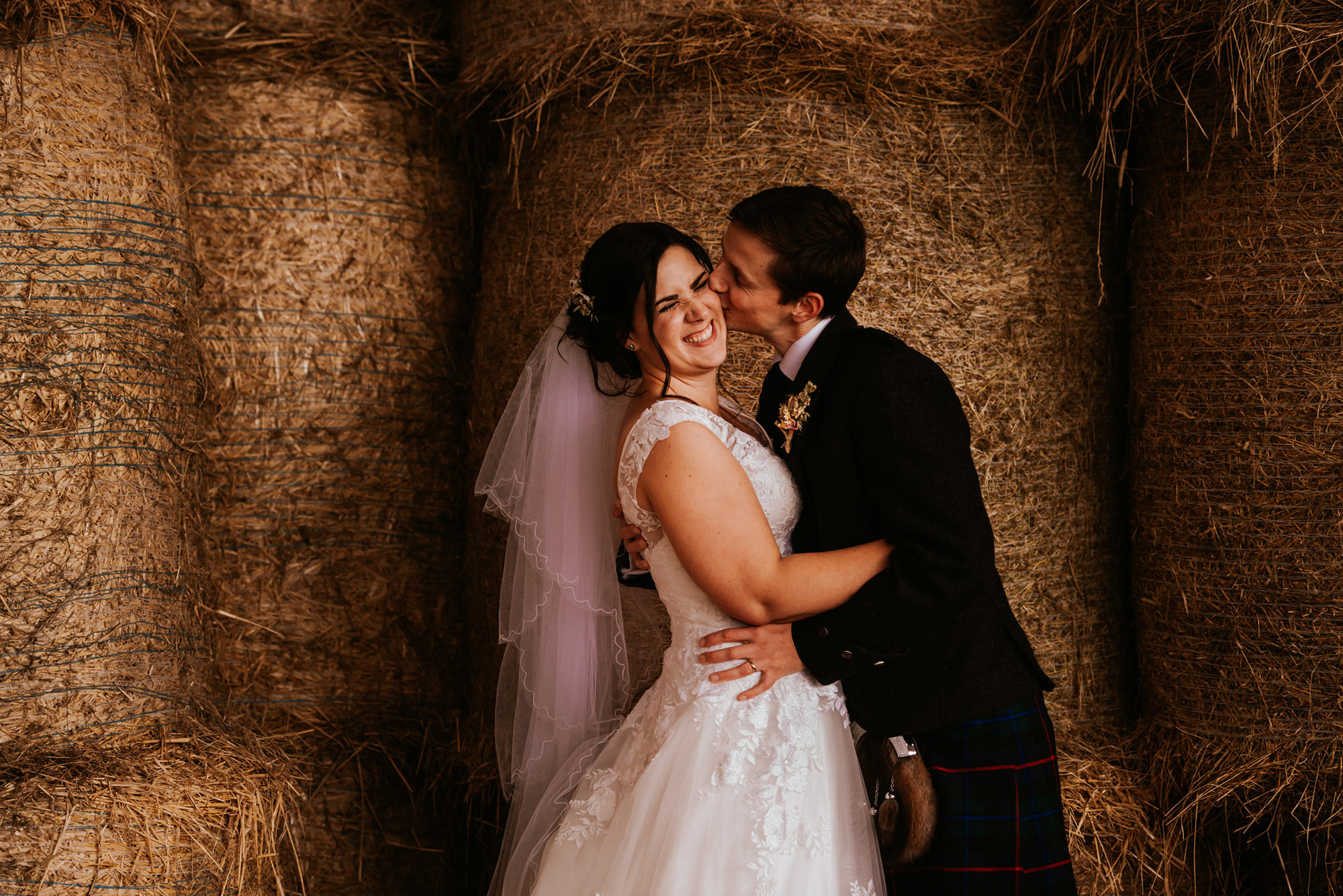 Amy_Martin_Rustic-Farm-Wedding_033