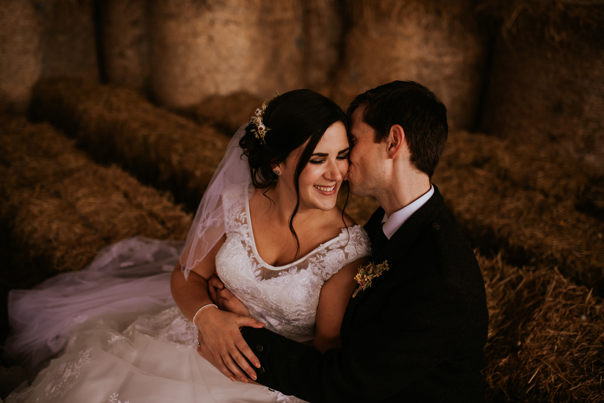 Amy_Martin_Rustic-Farm-Wedding_034