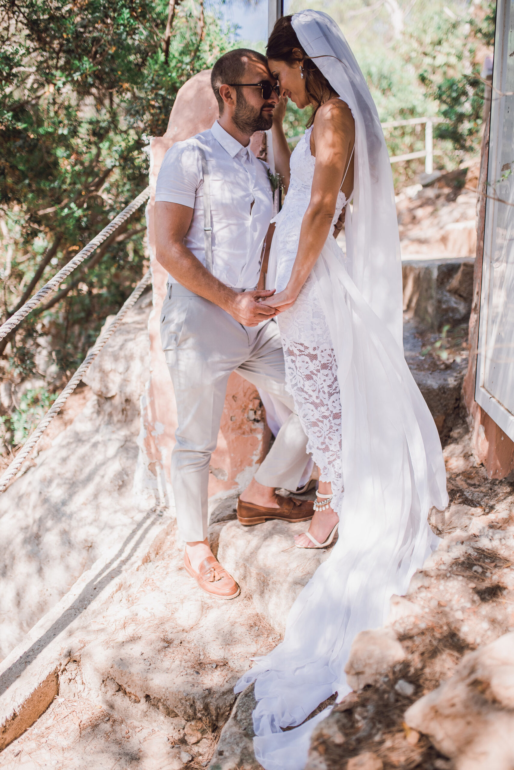 Amy_Peter_Boho-Beach-Wedding_Rebecca-Claire-Jackson-Photography_020