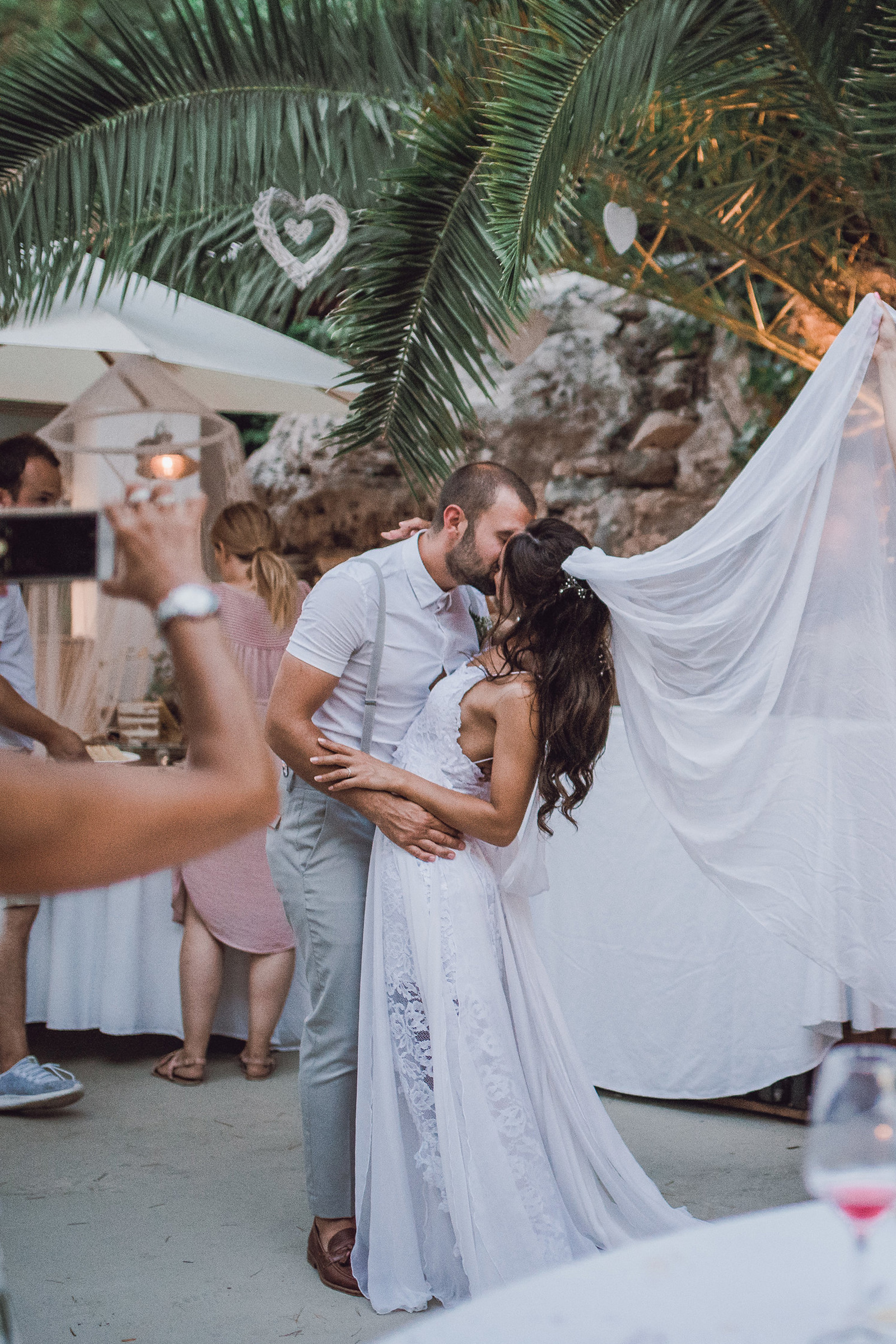 Amy_Peter_Boho-Beach-Wedding_Rebecca-Claire-Jackson-Photography_SBS_028