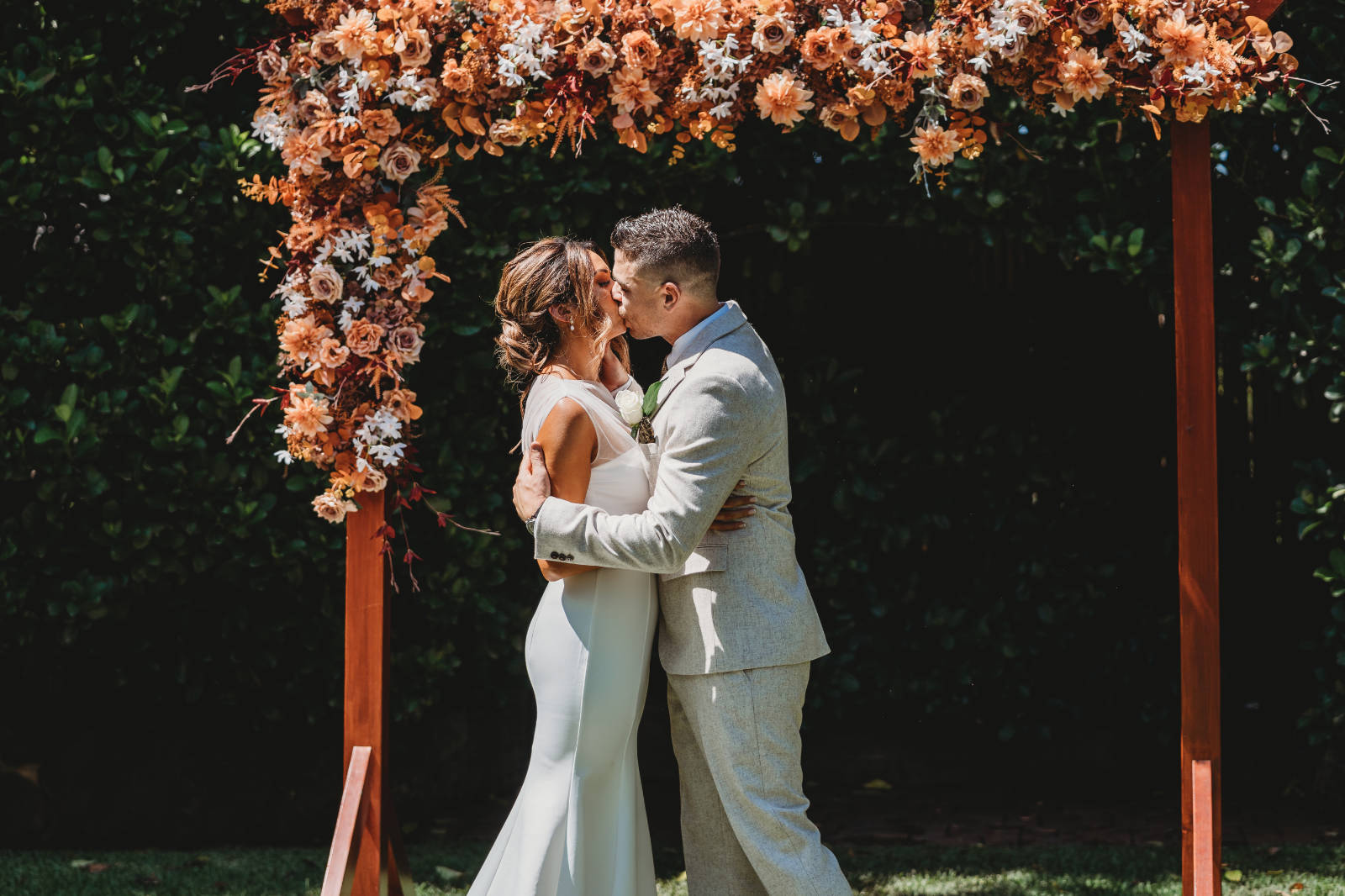 Burnham Grove Estate elopement for Jess and Andrew, Camden NSW, photographed by Puzzleman Productions.