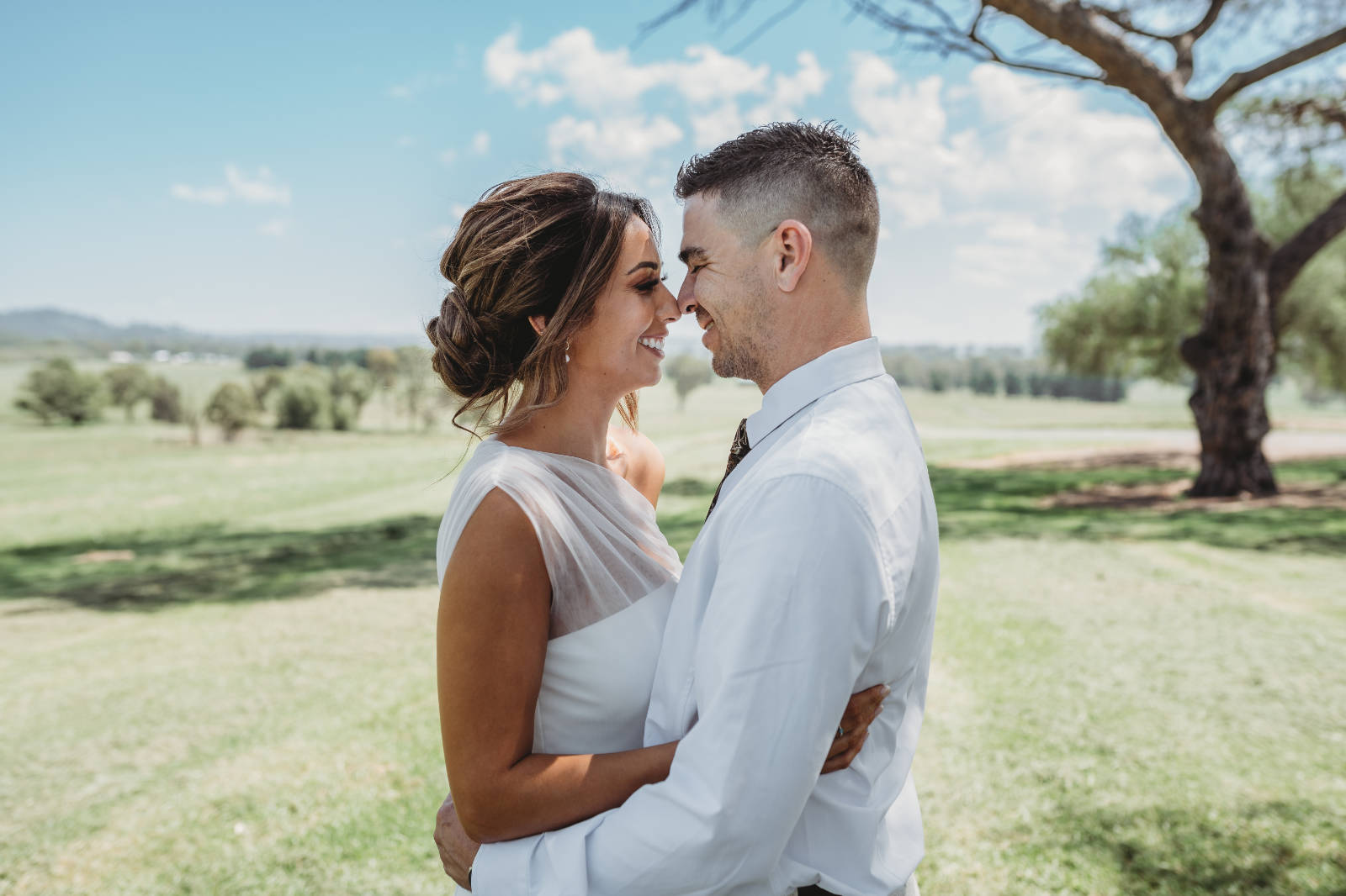 Burnham Grove Estate elopement for Jess and Andrew, Camden NSW, photographed by Puzzleman Productions.