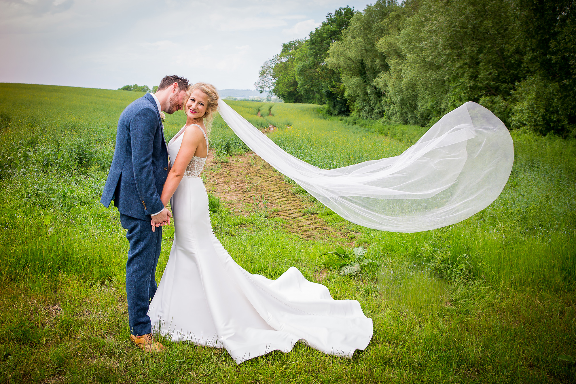 Cat Matt Relaxed Barn Wedding Nicholas Rogers Photography 032