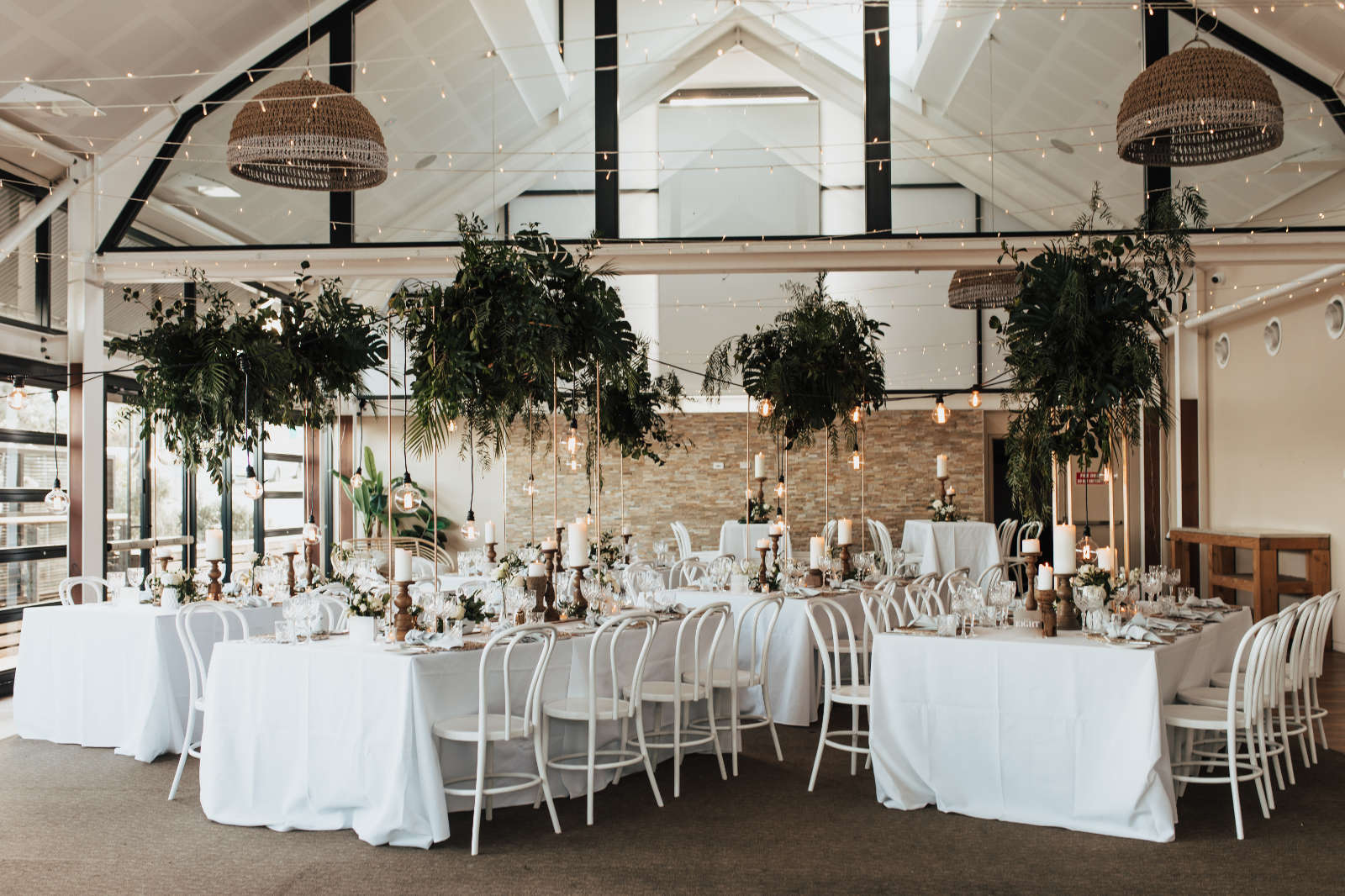 Luxe coastal wedding for Maddi and Dan at Caves Coastal Bar & Bungalows near Newcastle, NSW. Images by Tatiana Rose Photography.