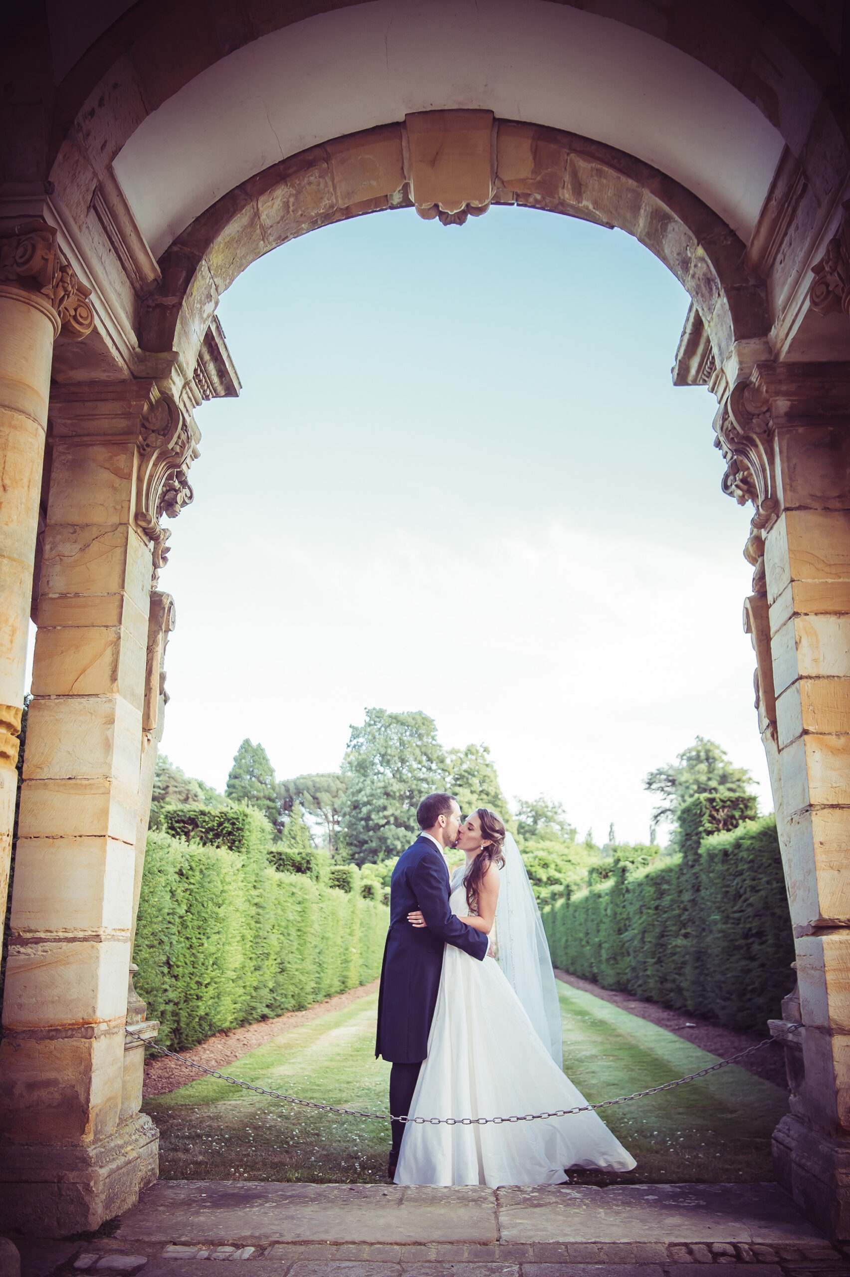 Chelsea Paul Classic Garden Wedding Teri Vincent Photography 041 scaled