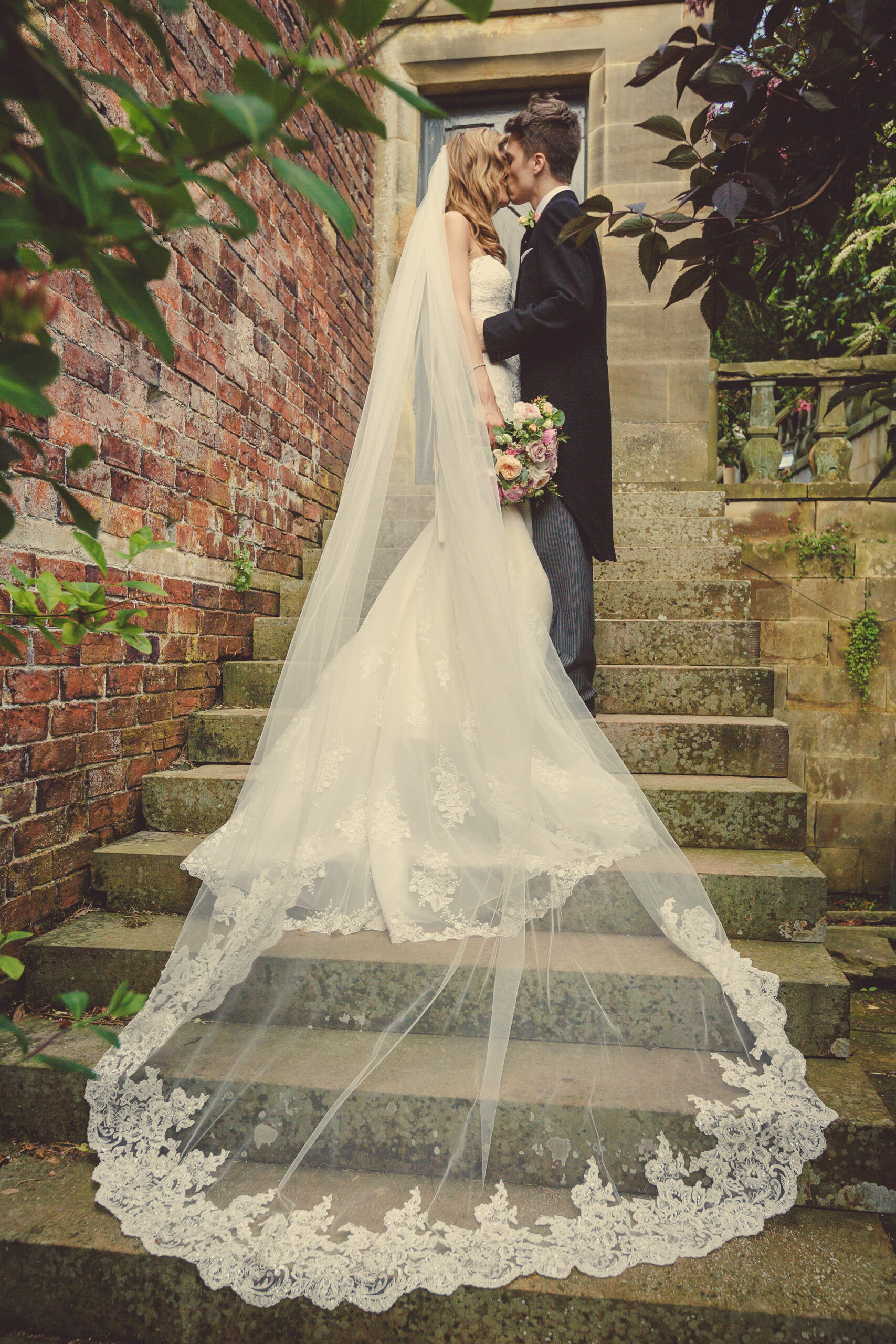 Clare_David_Romantic-Wedding_032