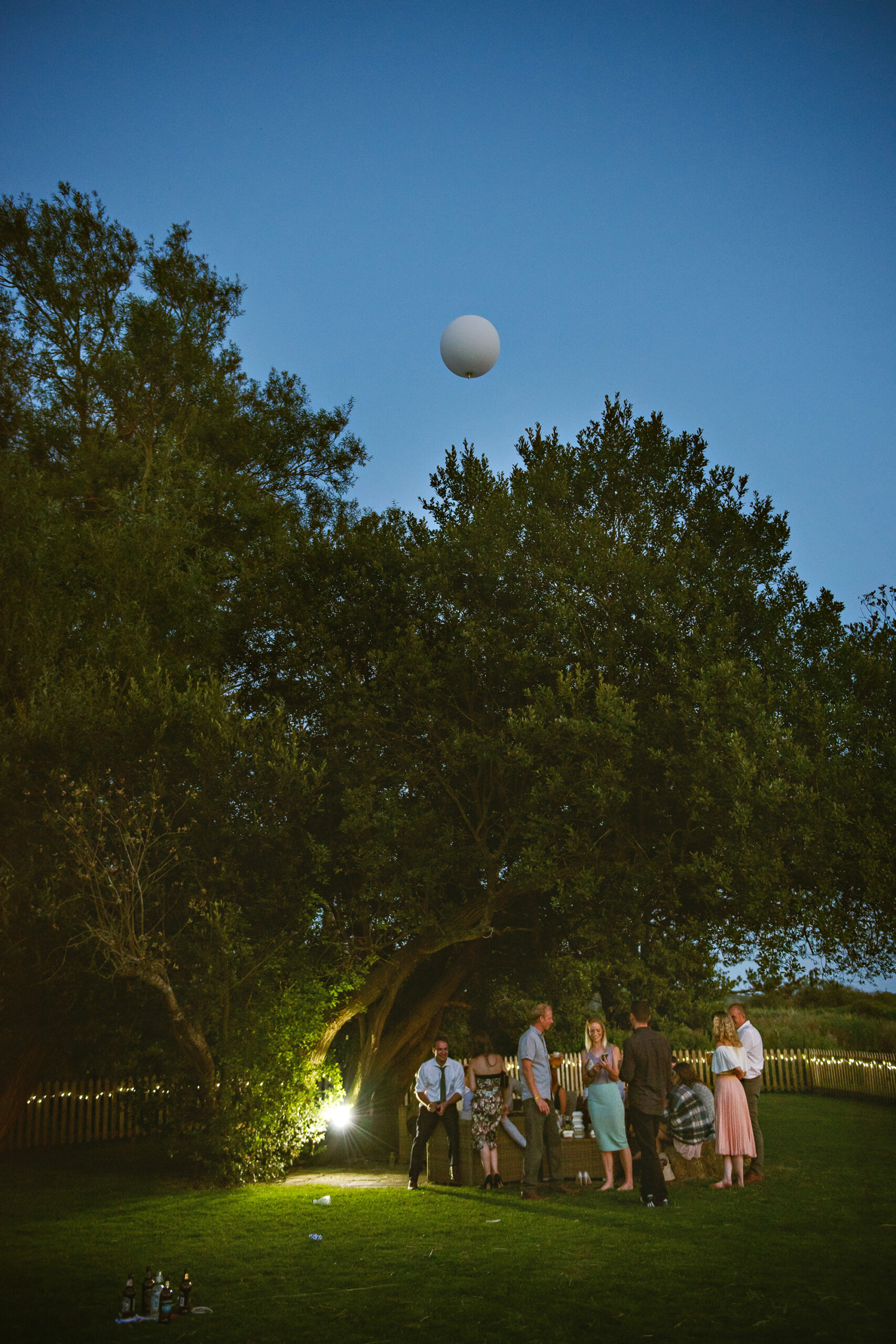 Clare_Steve_DIY-Picnic-Wedding_SBS_041