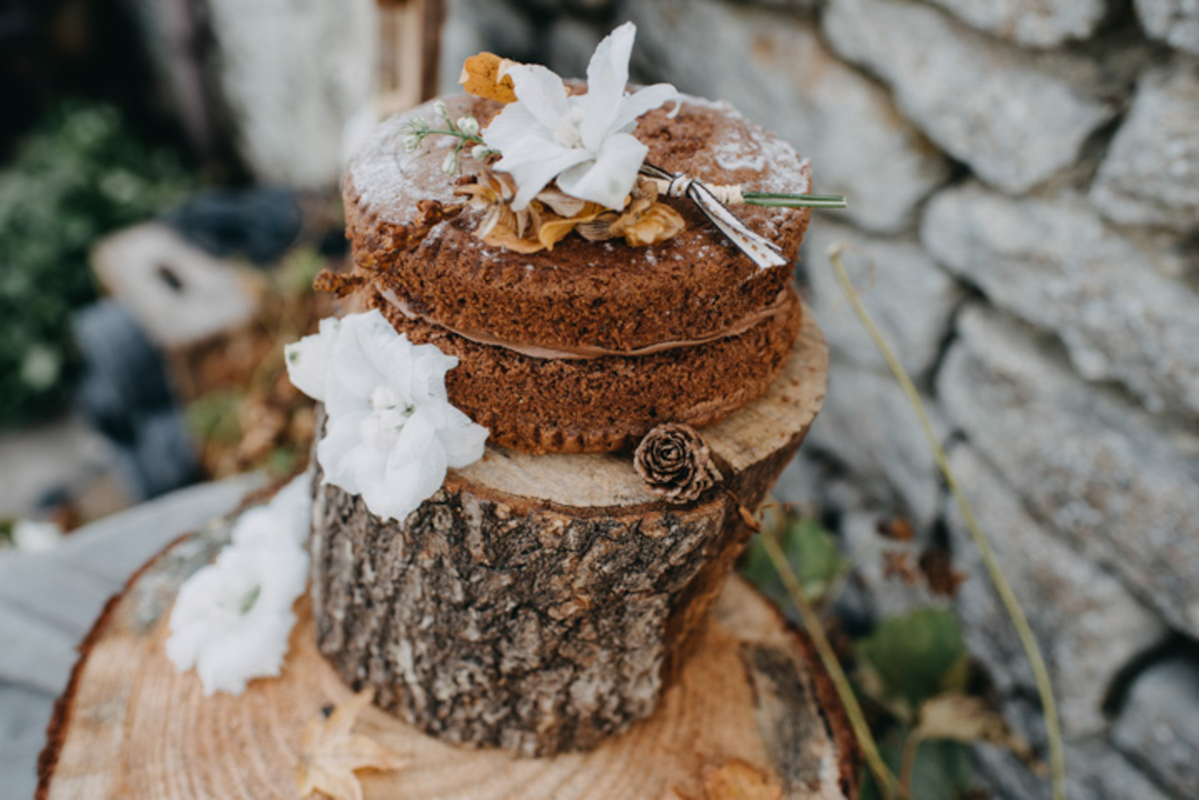 Cosy-Warm-Winter_Wedding-Inspiration_Emily-Black-Photography_026