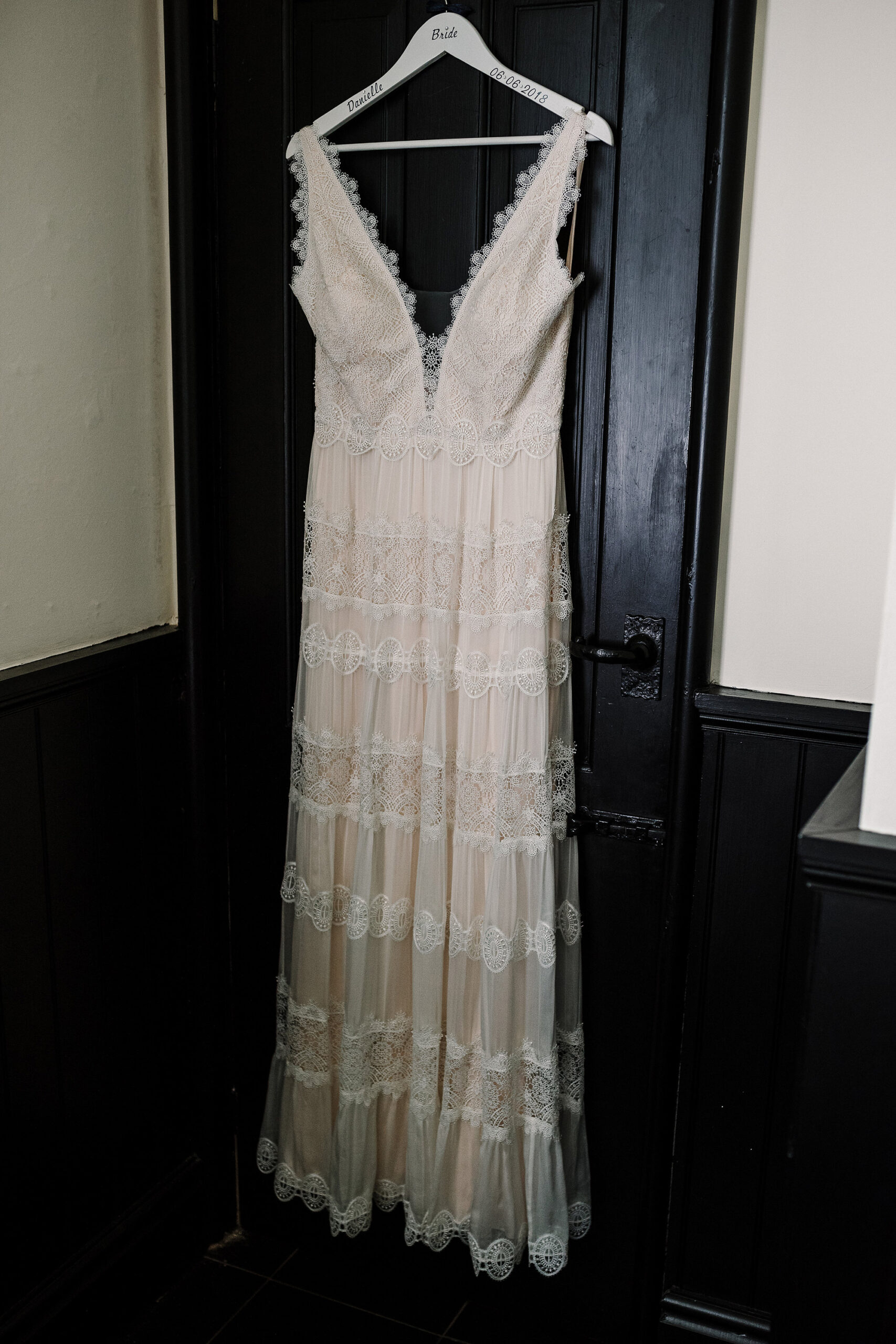 Danielle Paul Classic Elegant Wedding Gemma McAuley Photography SBS 002 scaled