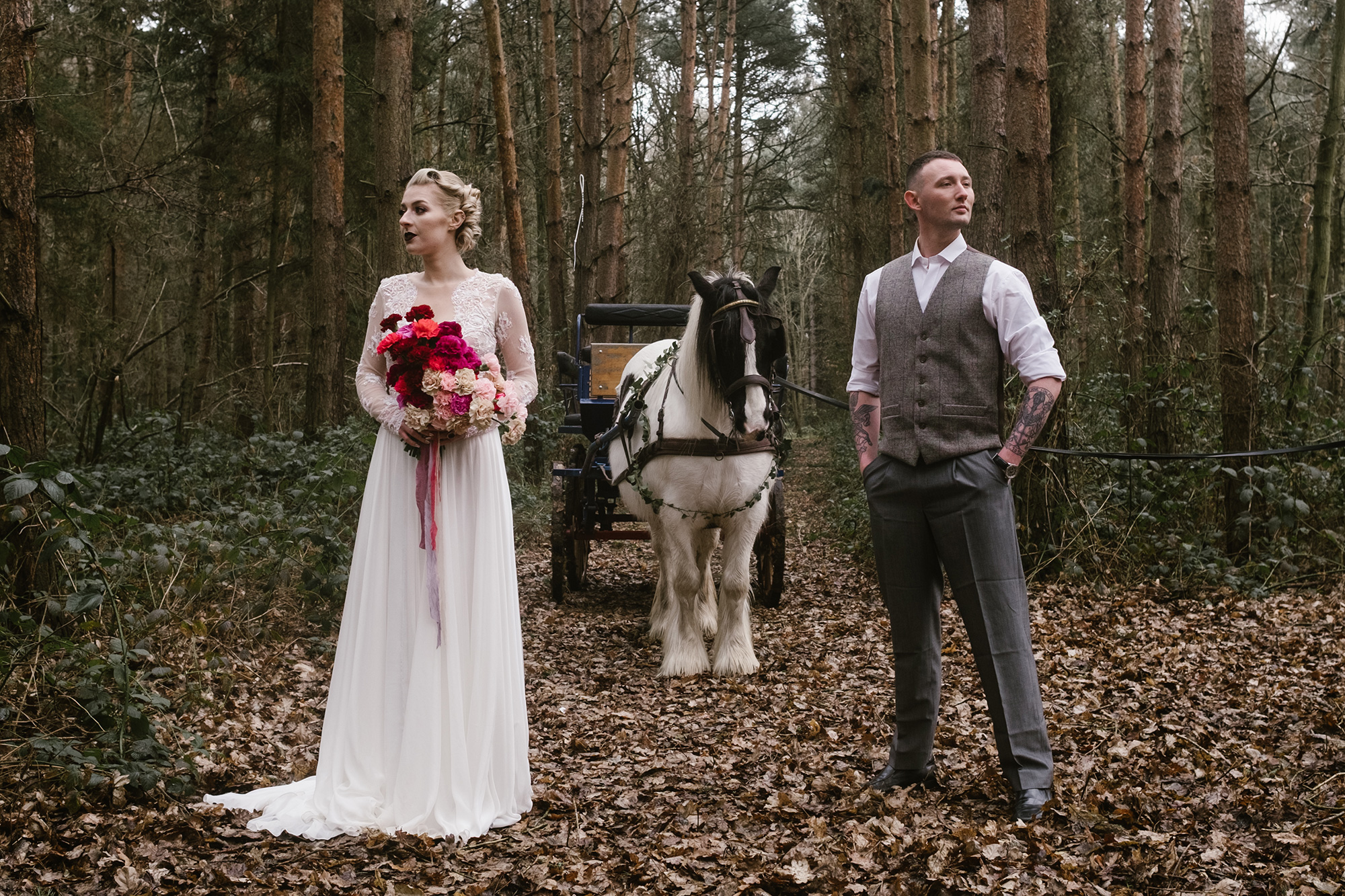 Dark-Romantic-Woodland_Wedding-Inspiration_Photography-by-Grace-Hill_018