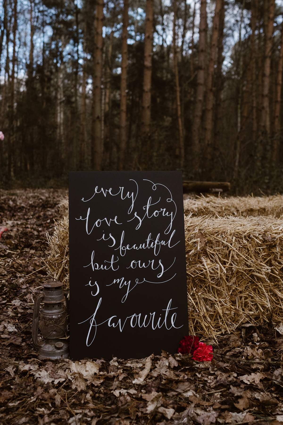 Dark-Romantic-Woodland_Wedding-Inspiration_Photography-by-Grace-Hill_SBS_027