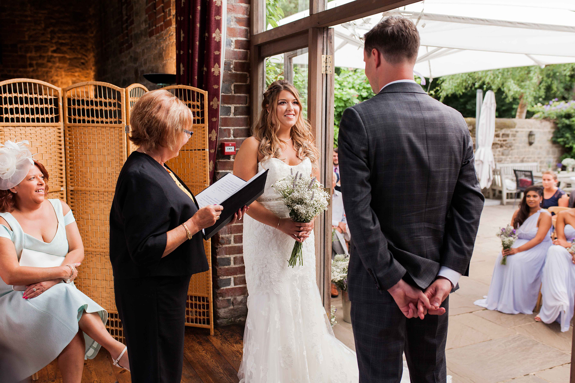 Demi_Kyle_Rustic-Barn-Wedding_Hannah-Frances-Photography_022