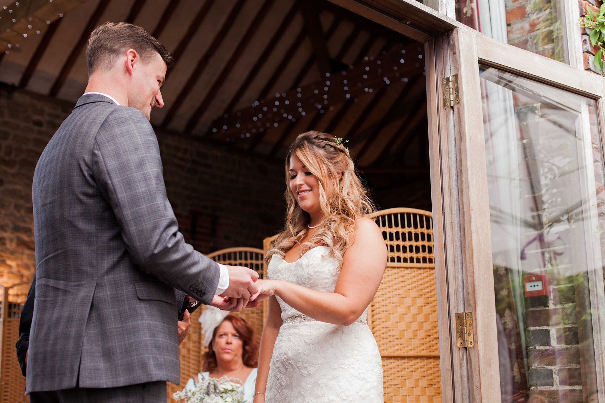 Demi_Kyle_Rustic-Barn-Wedding_Hannah-Frances-Photography_023