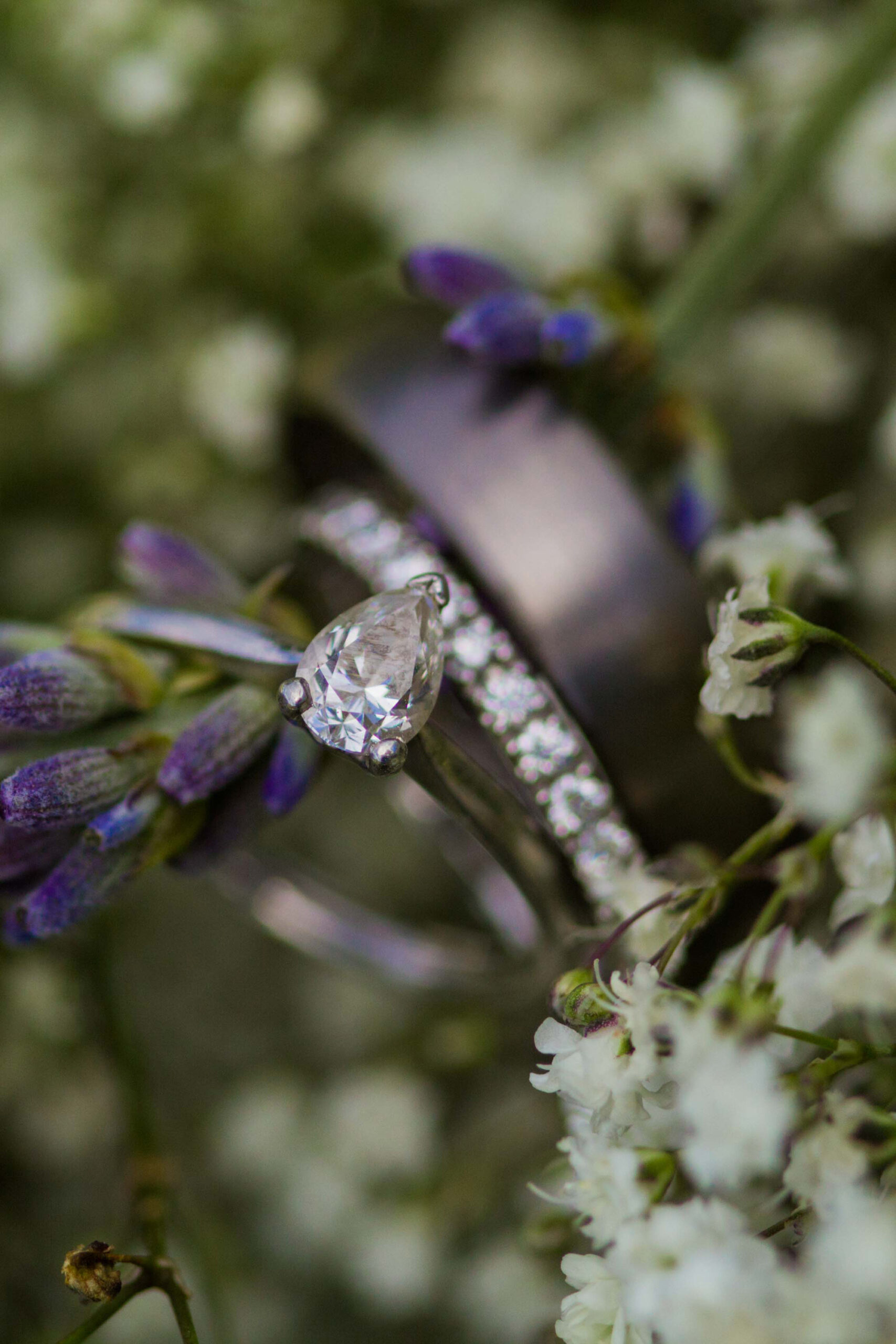 Demi_Kyle_Rustic-Barn-Wedding_Hannah-Frances-Photography_SBS_014