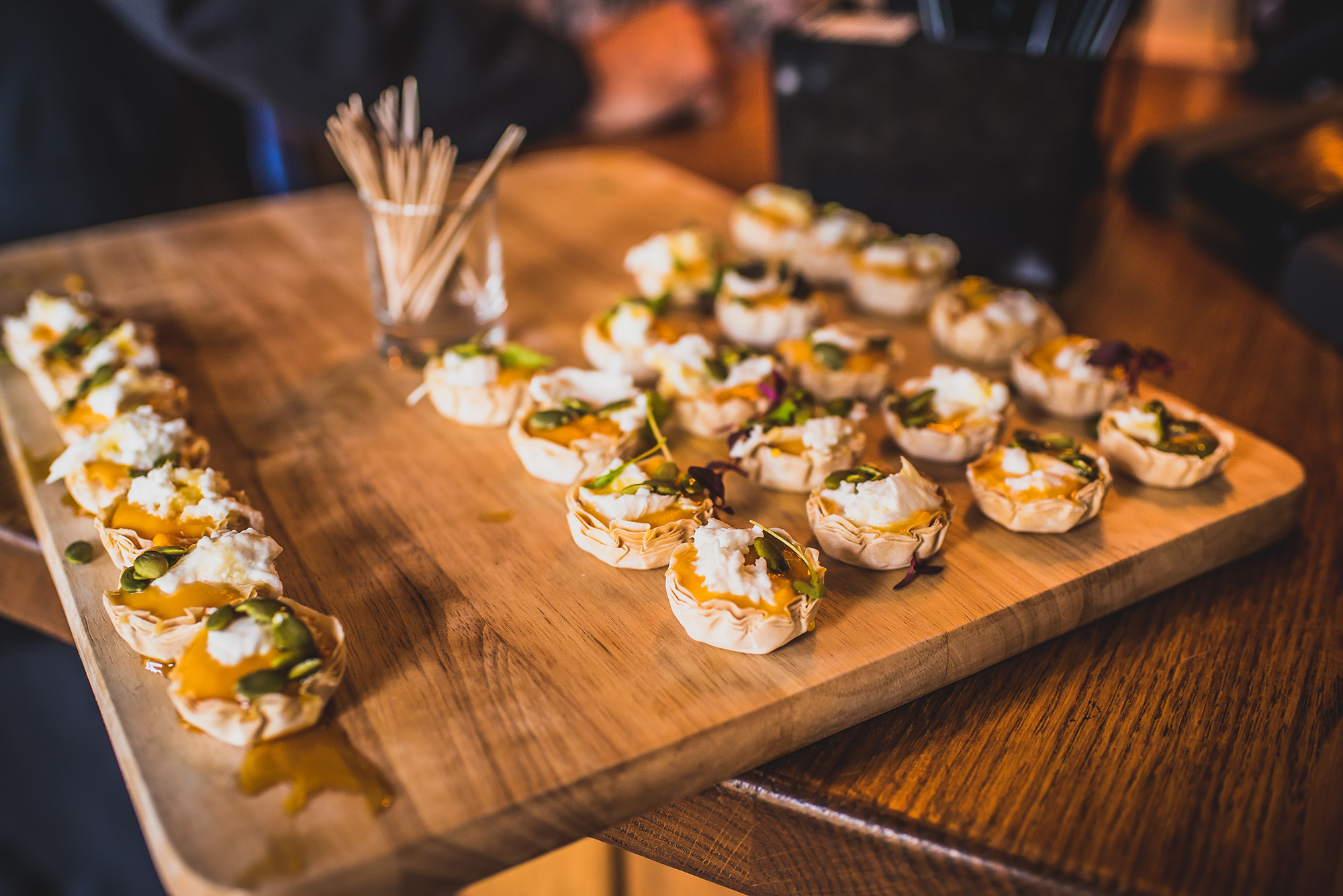 Ellie Andy Rustic Barn Wedding Damien Vickers Photography 027