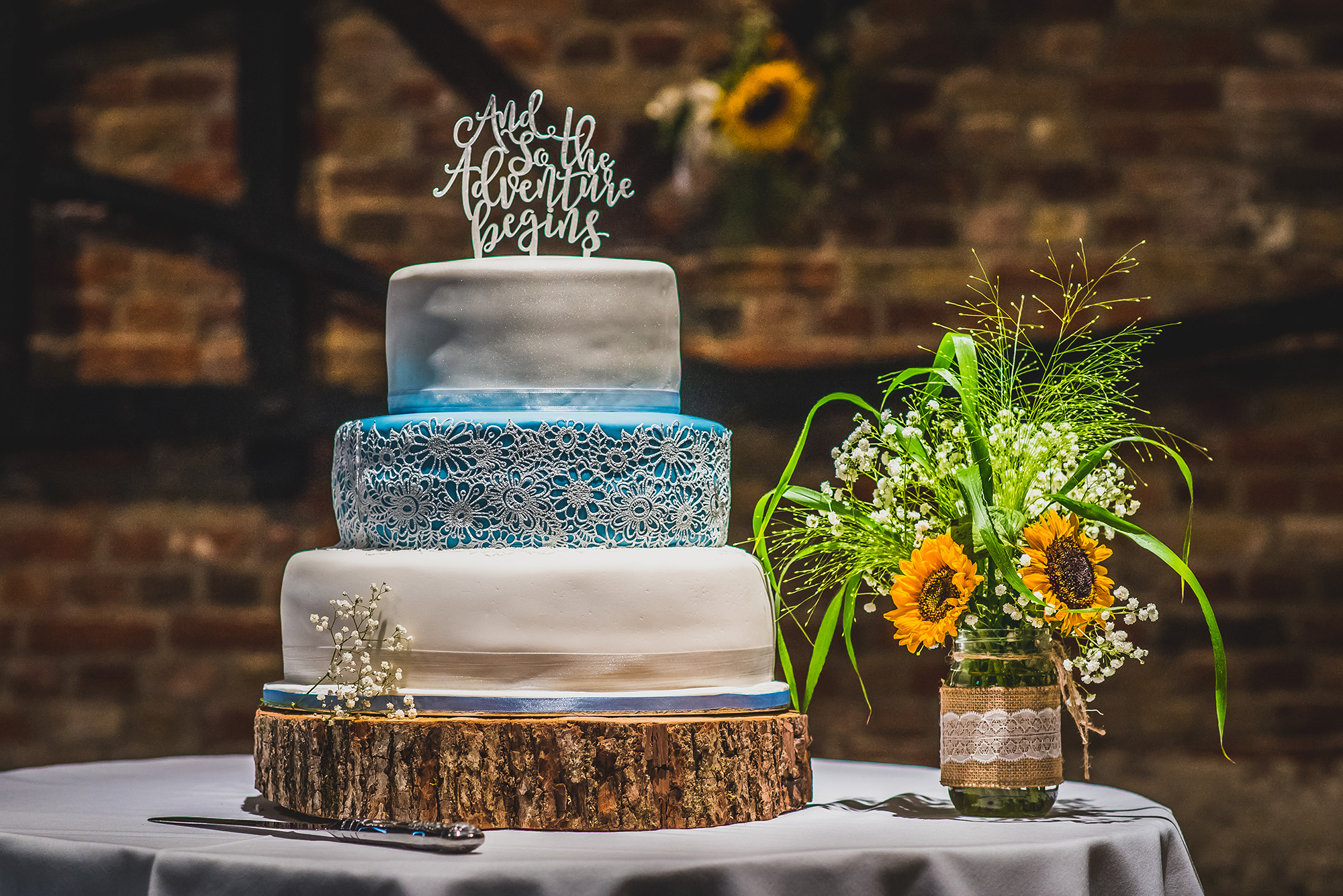 Ellie Andy Rustic Barn Wedding Damien Vickers Photography 033