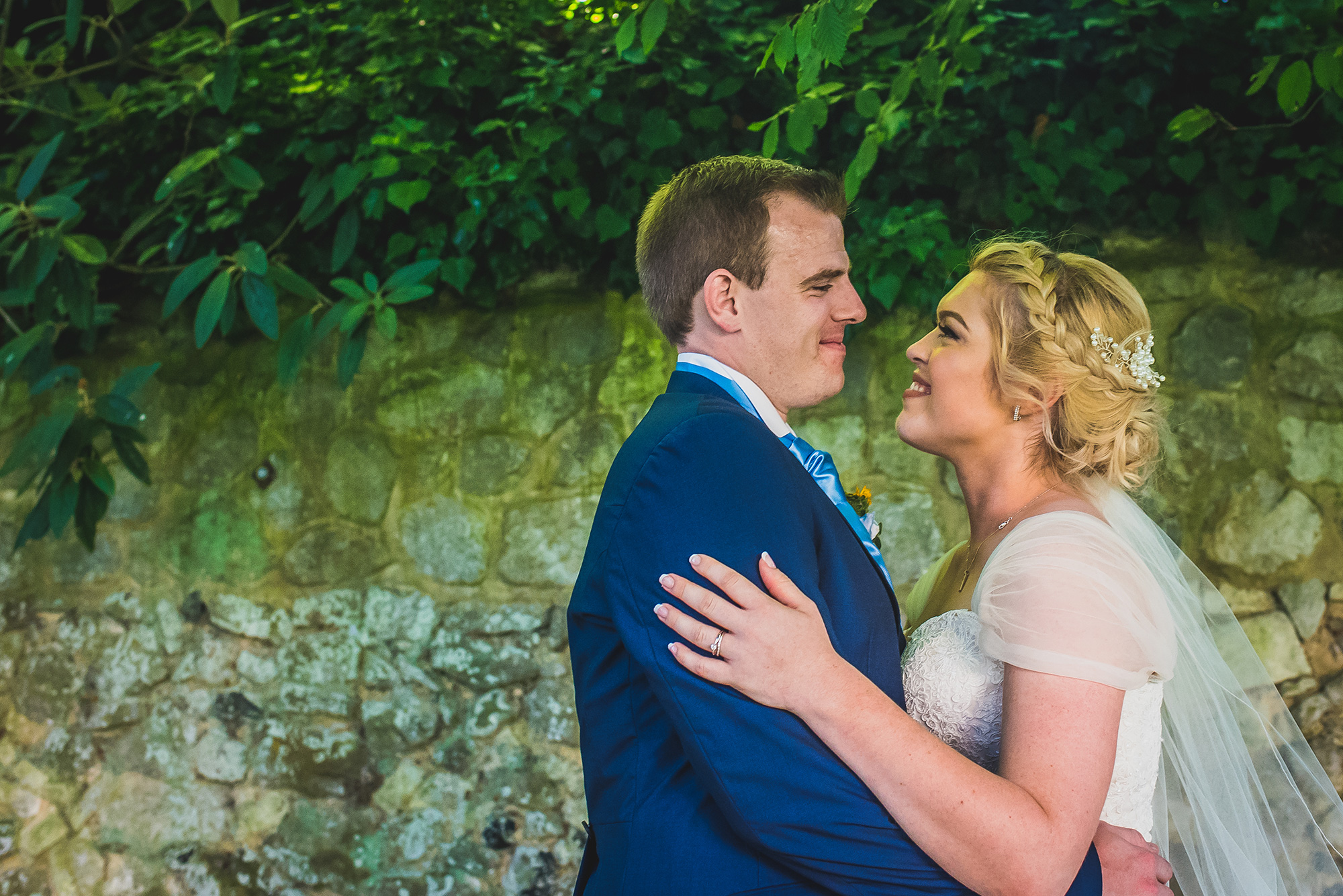 Ellie Andy Rustic Barn Wedding Damien Vickers Photography 038