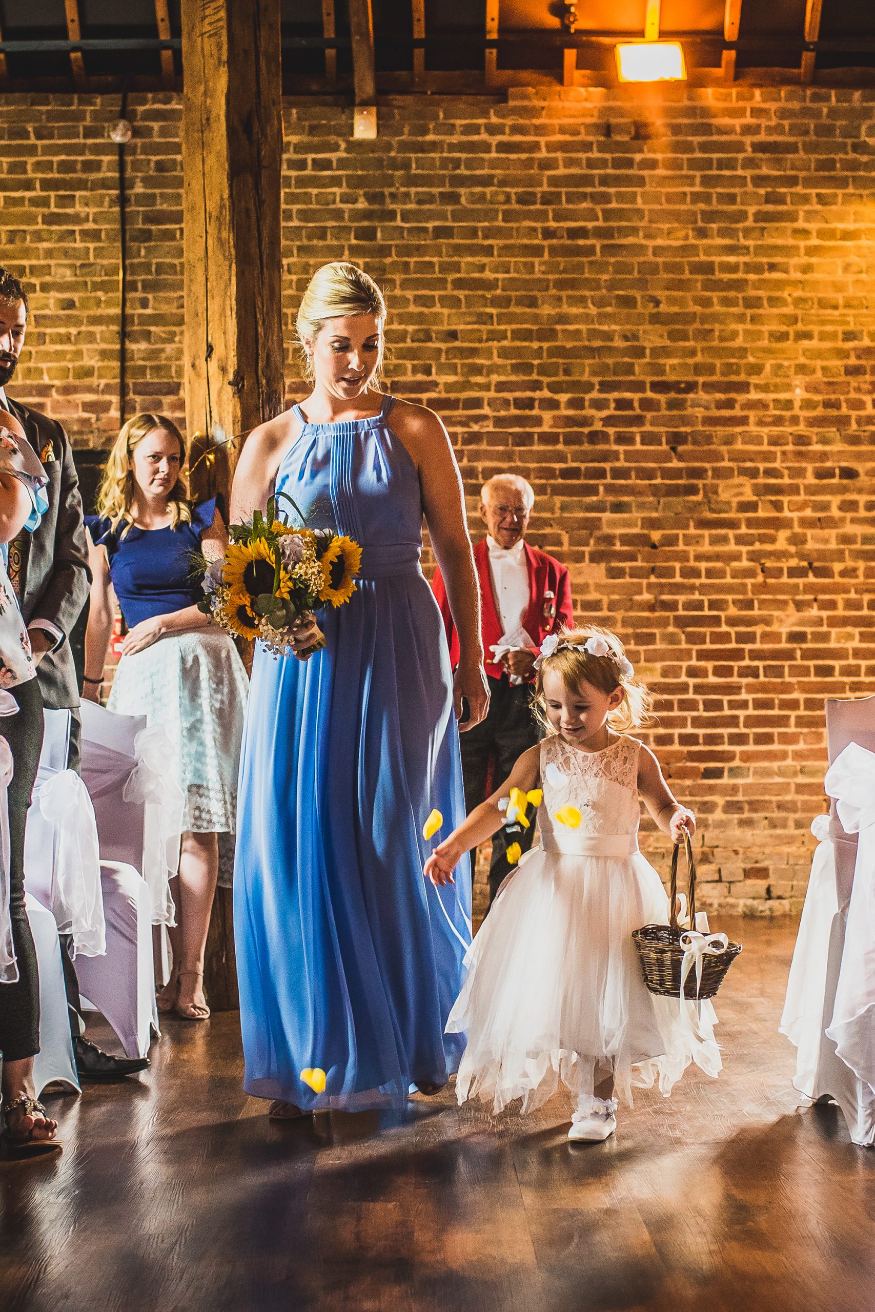 Ellie Andy Rustic Barn Wedding Damien Vickers Photography SBS 010 scaled