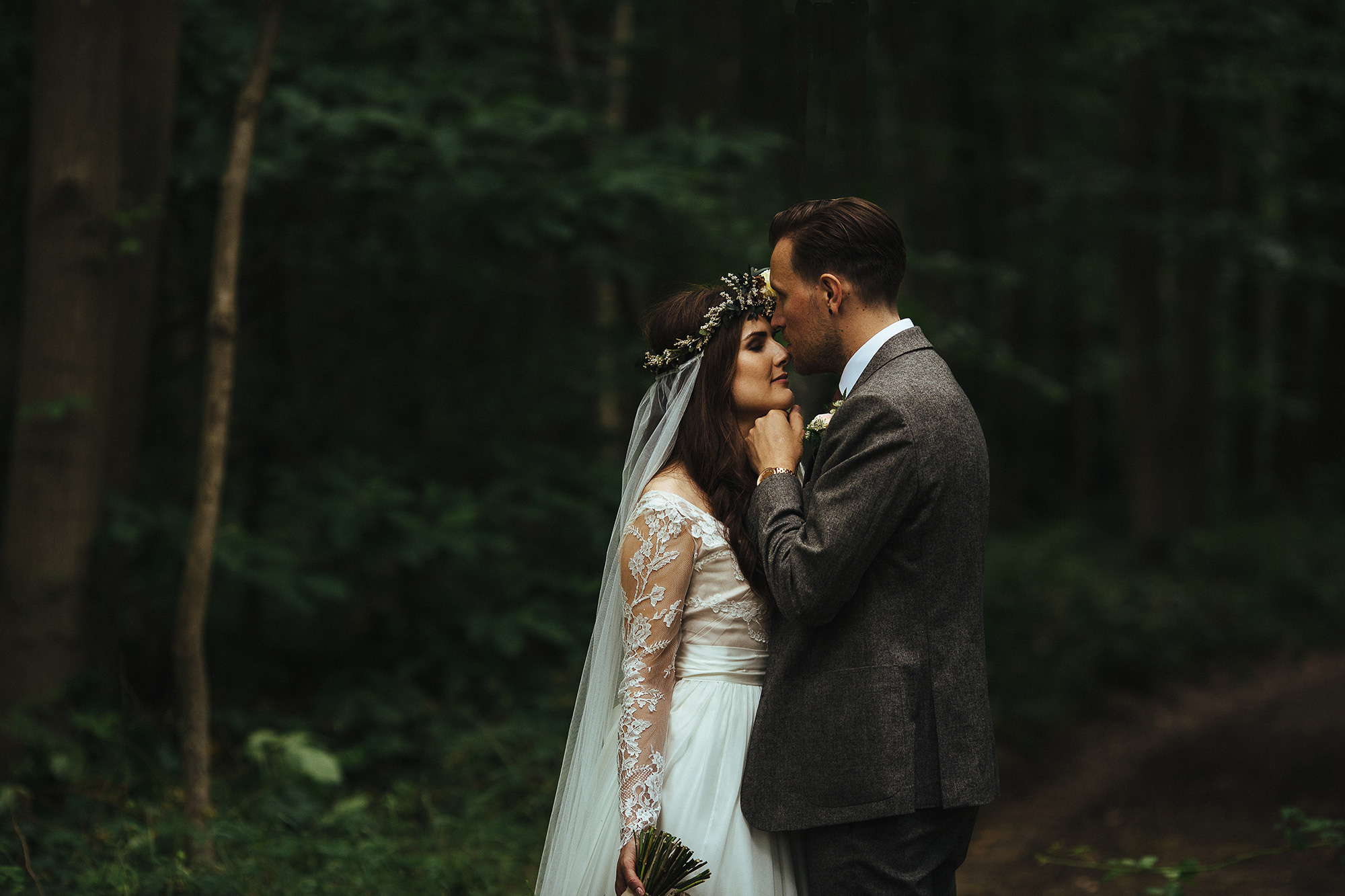 Emily_Ben_Vegan-Woodland-Wedding_Lyndsey-Goddard-Photography_024