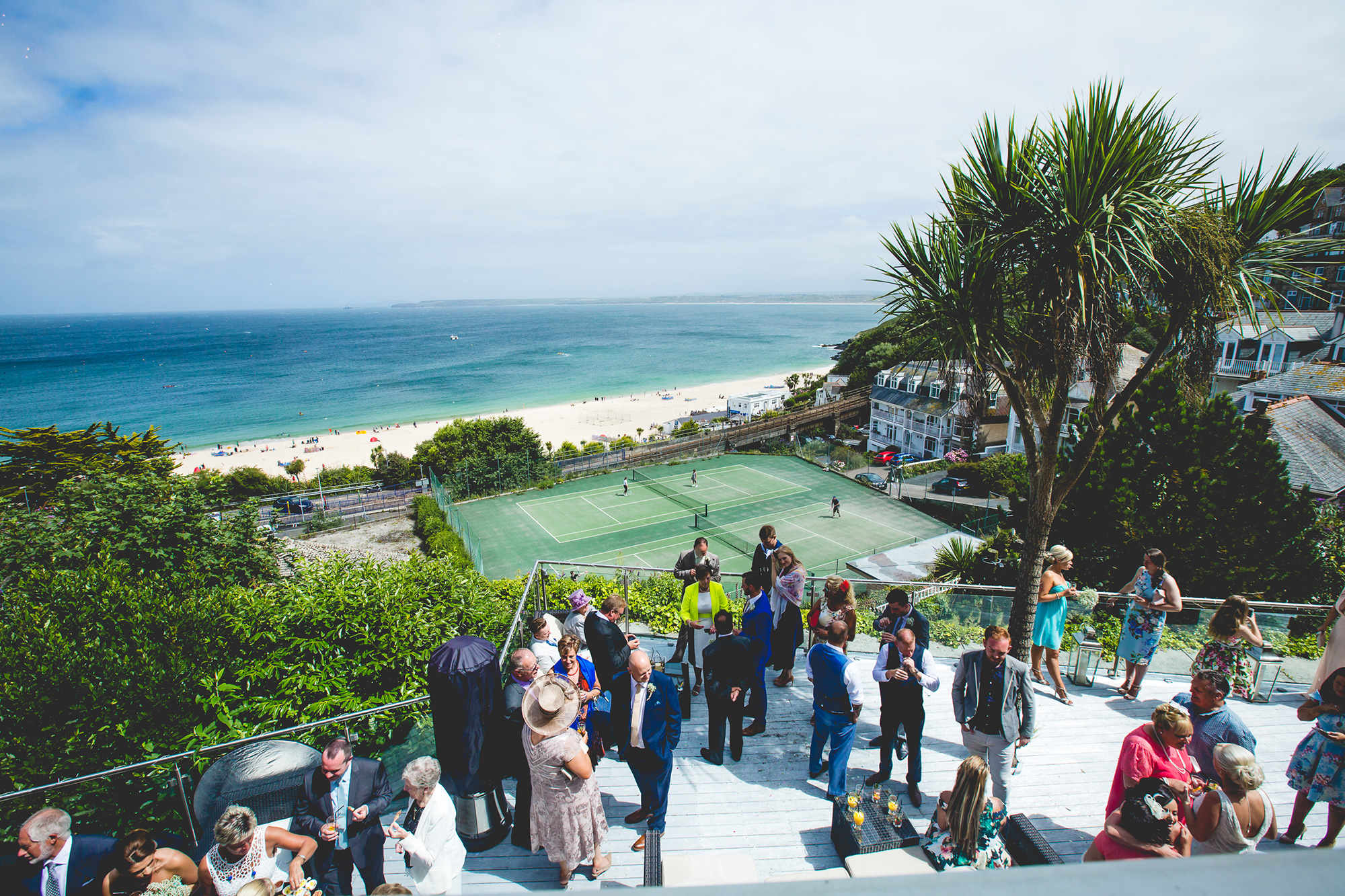 Fiona_Ian_Beach-Wedding_014