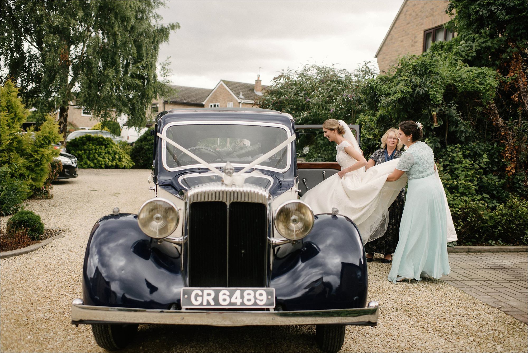 Gabrielle_Liam_Classic-English-Summer-Wedding_Lily-Sawyer-Photography_020